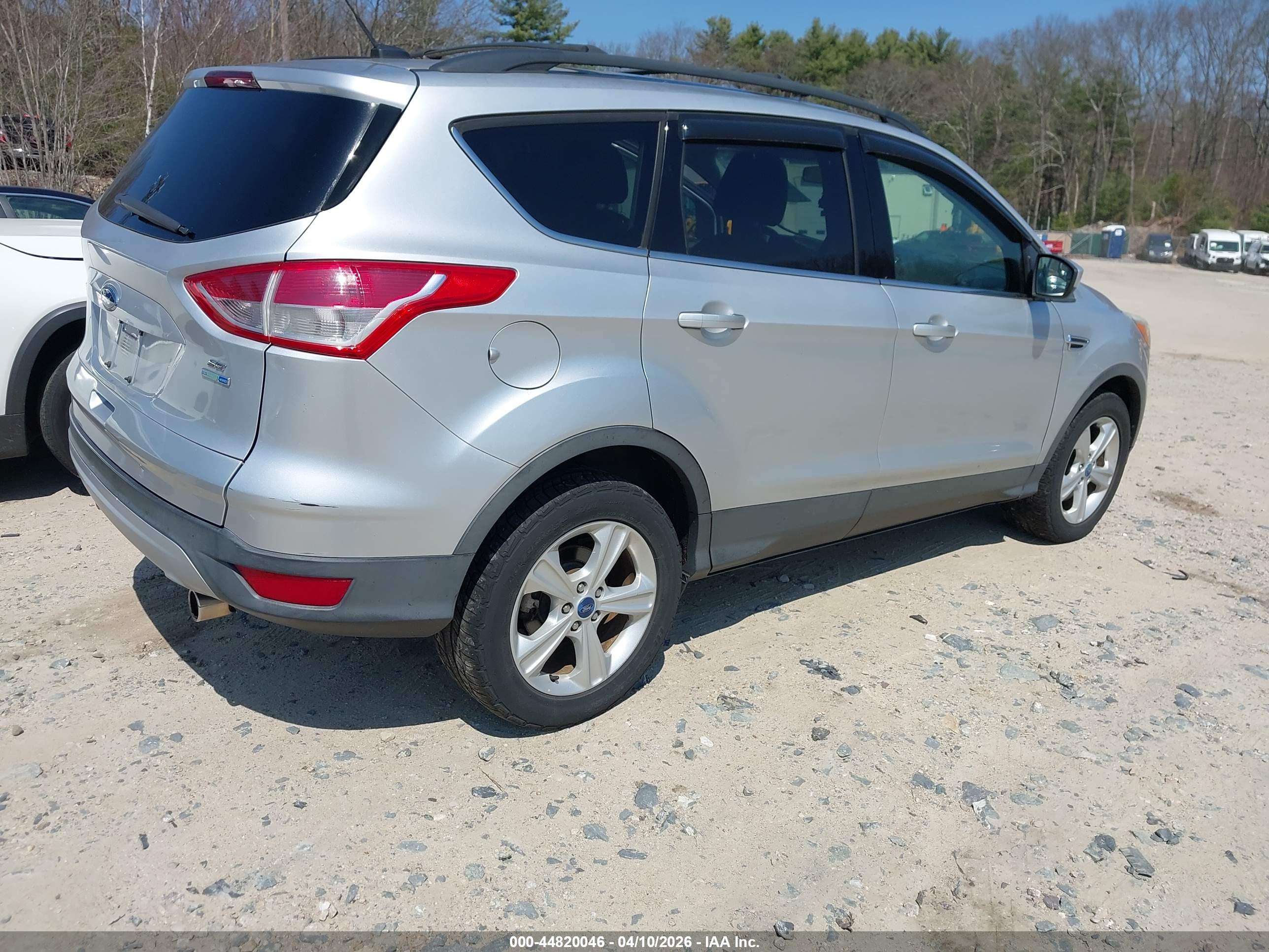 FORD ESCAPE image 4
