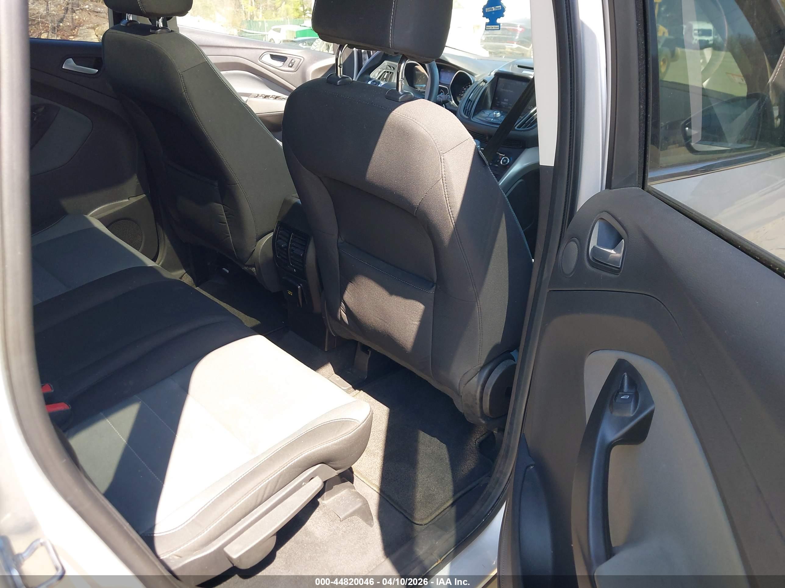 FORD ESCAPE image 8