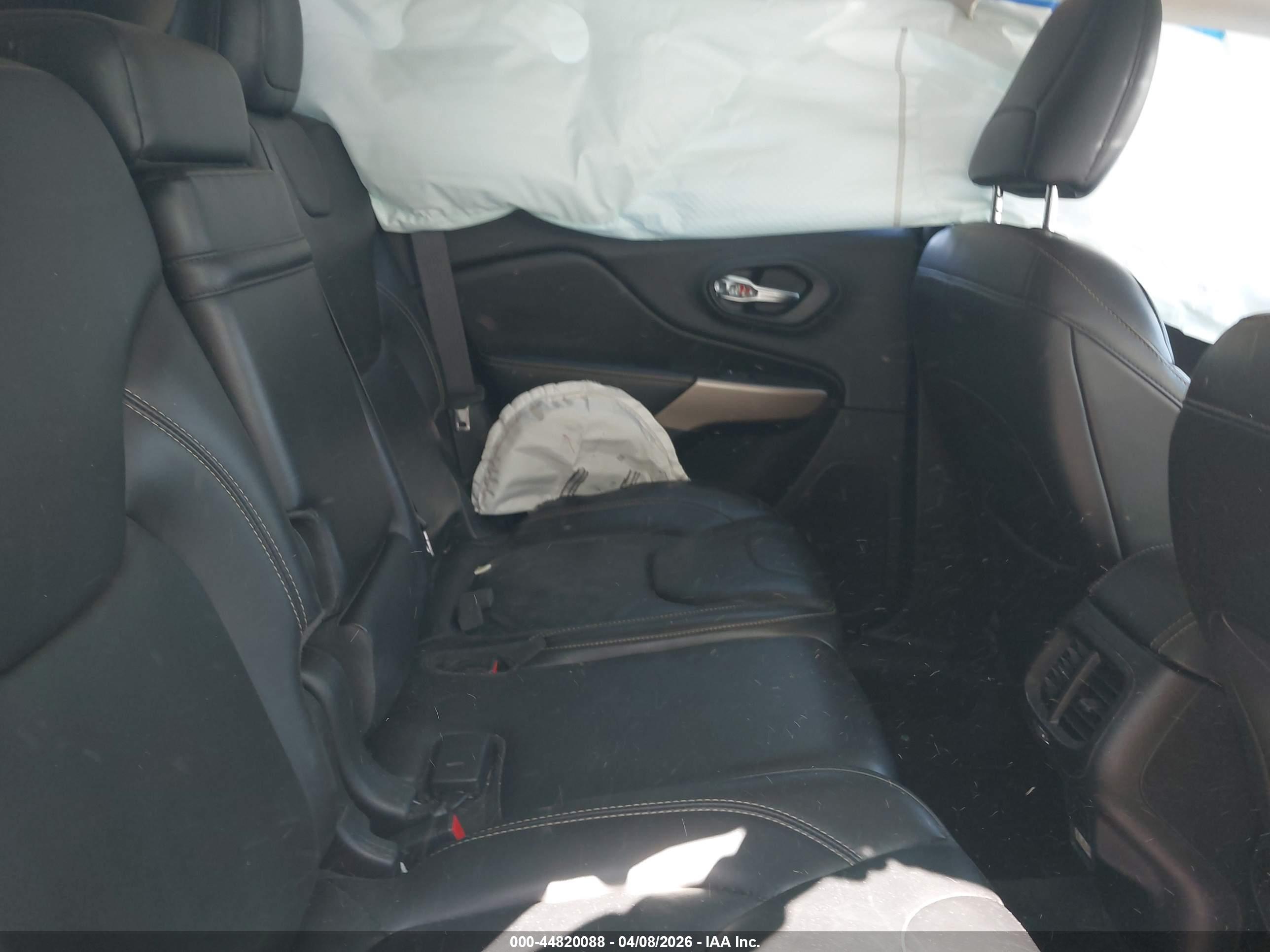 JEEP CHEROKEE image 8