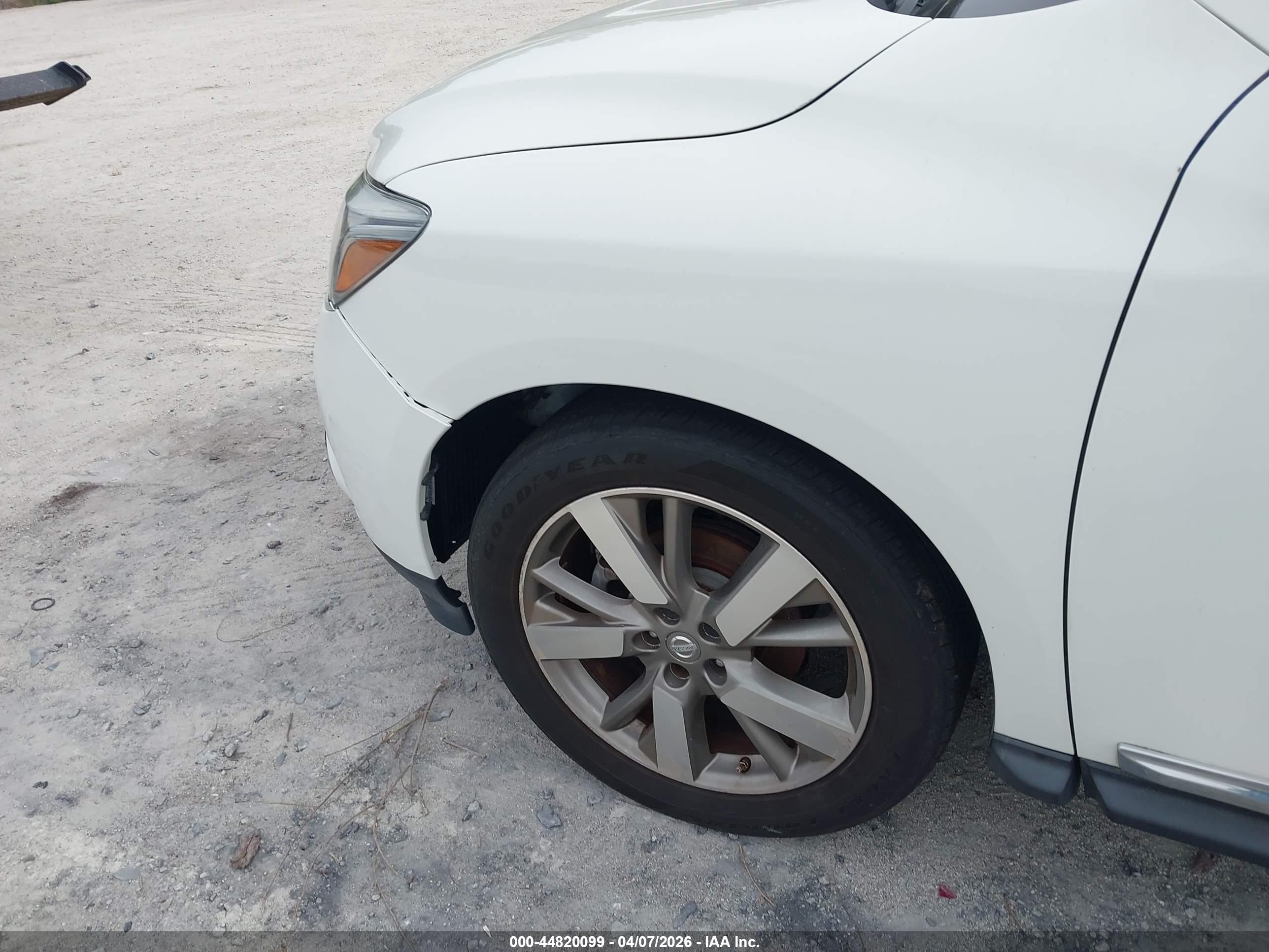 NISSAN PATHFINDER image 6