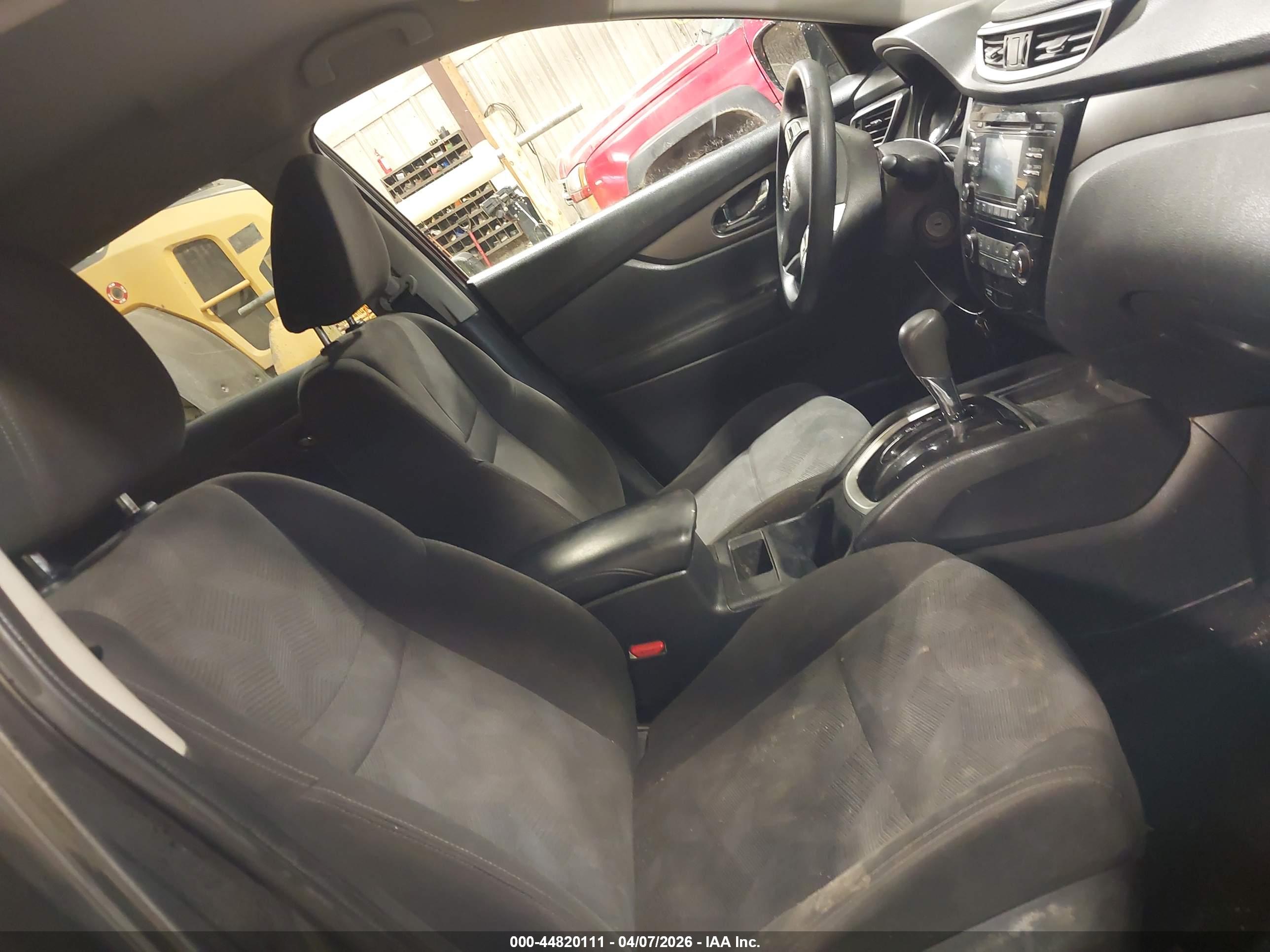 NISSAN ROGUE image 5