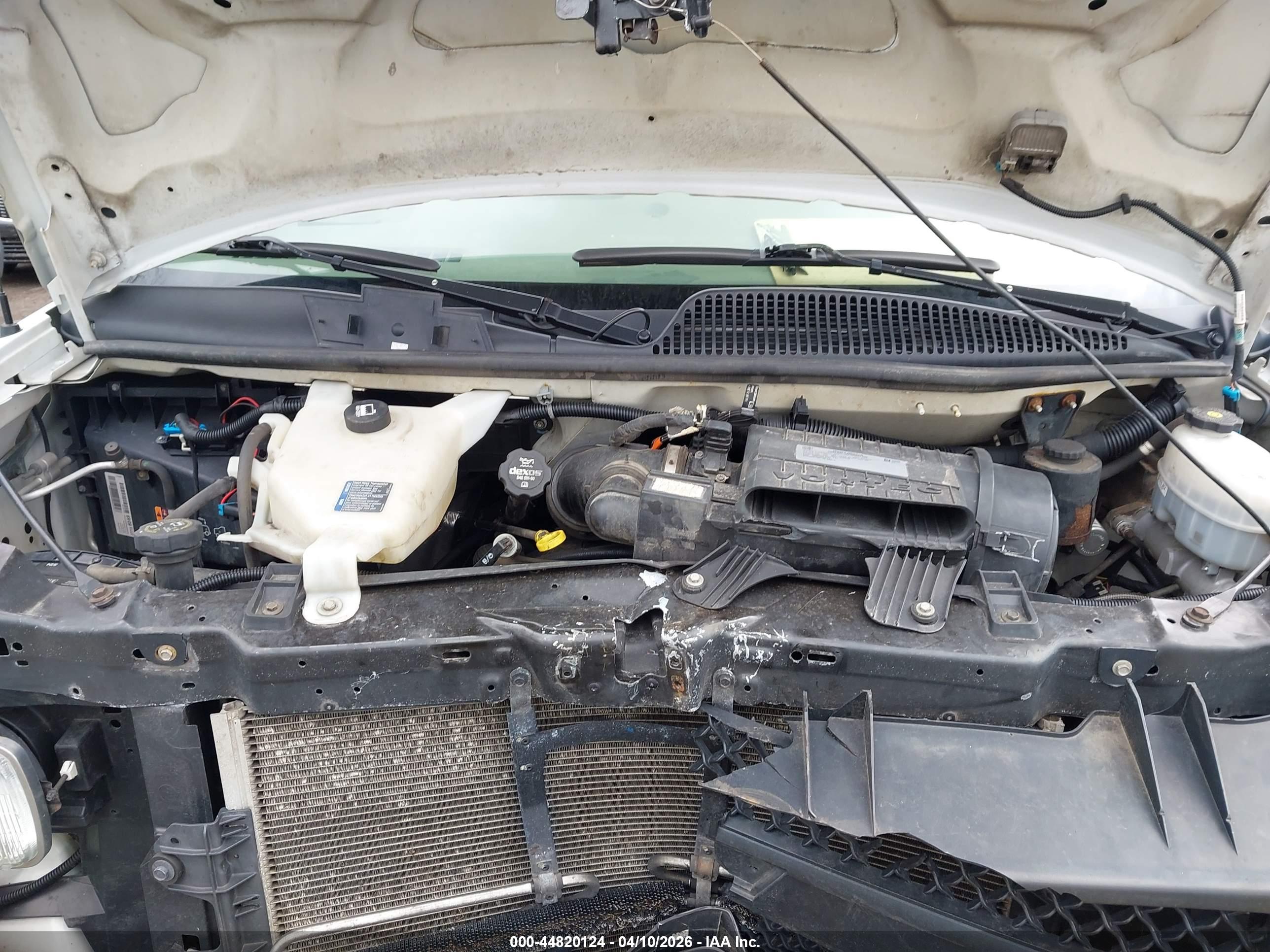 CHEVROLET EXPRESS image 10