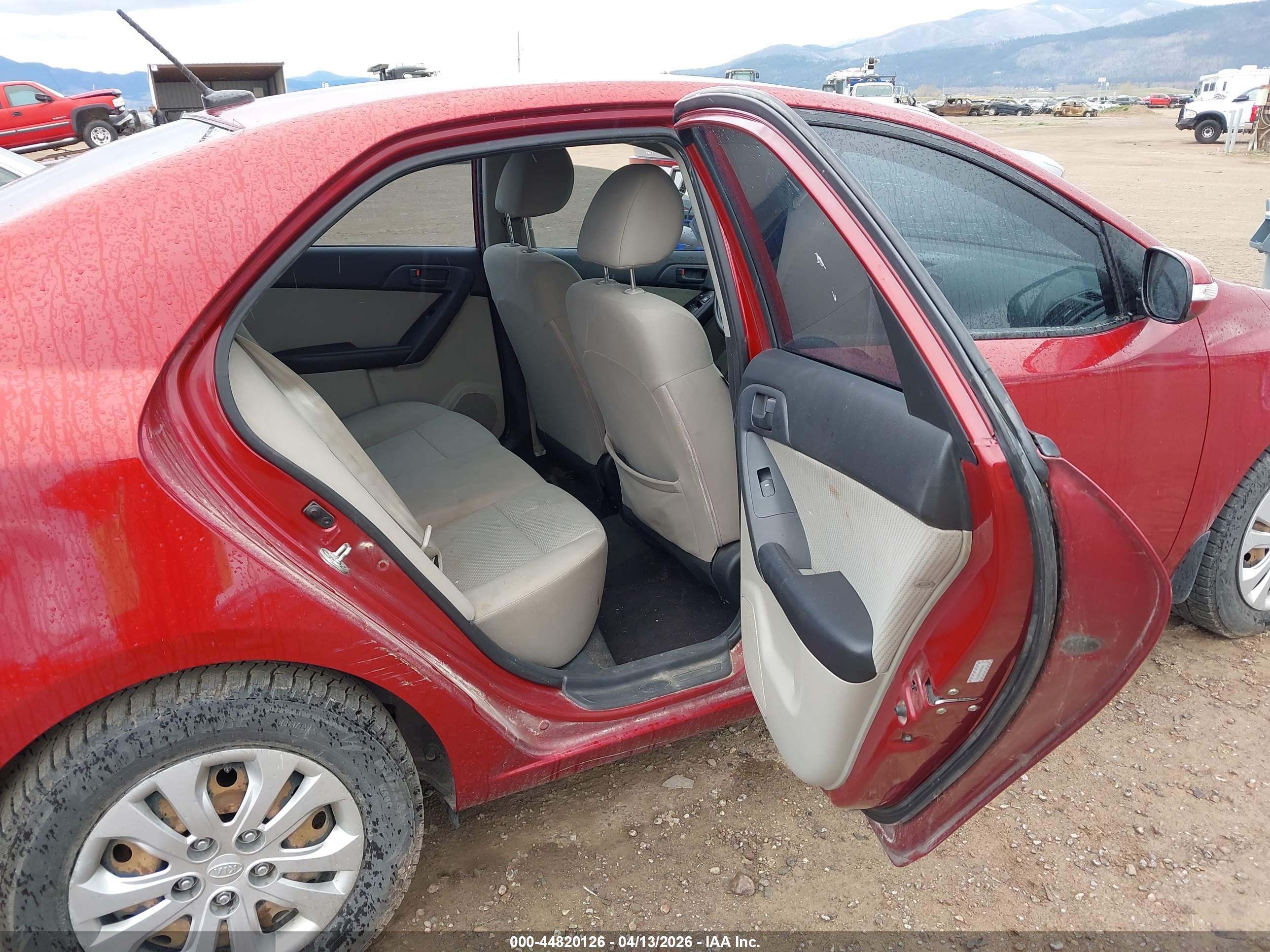 KIA FORTE image 8