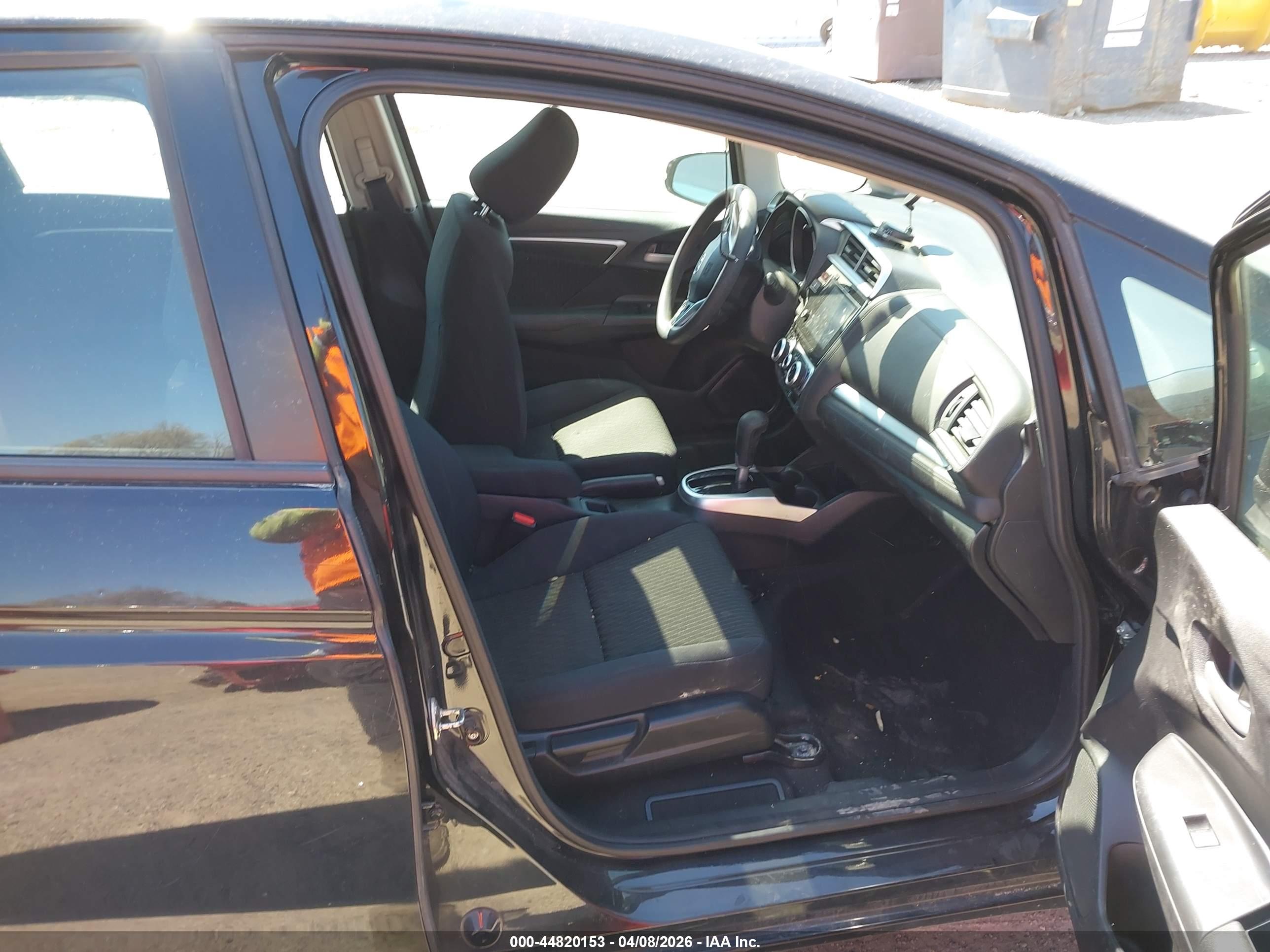 HONDA FIT image 5