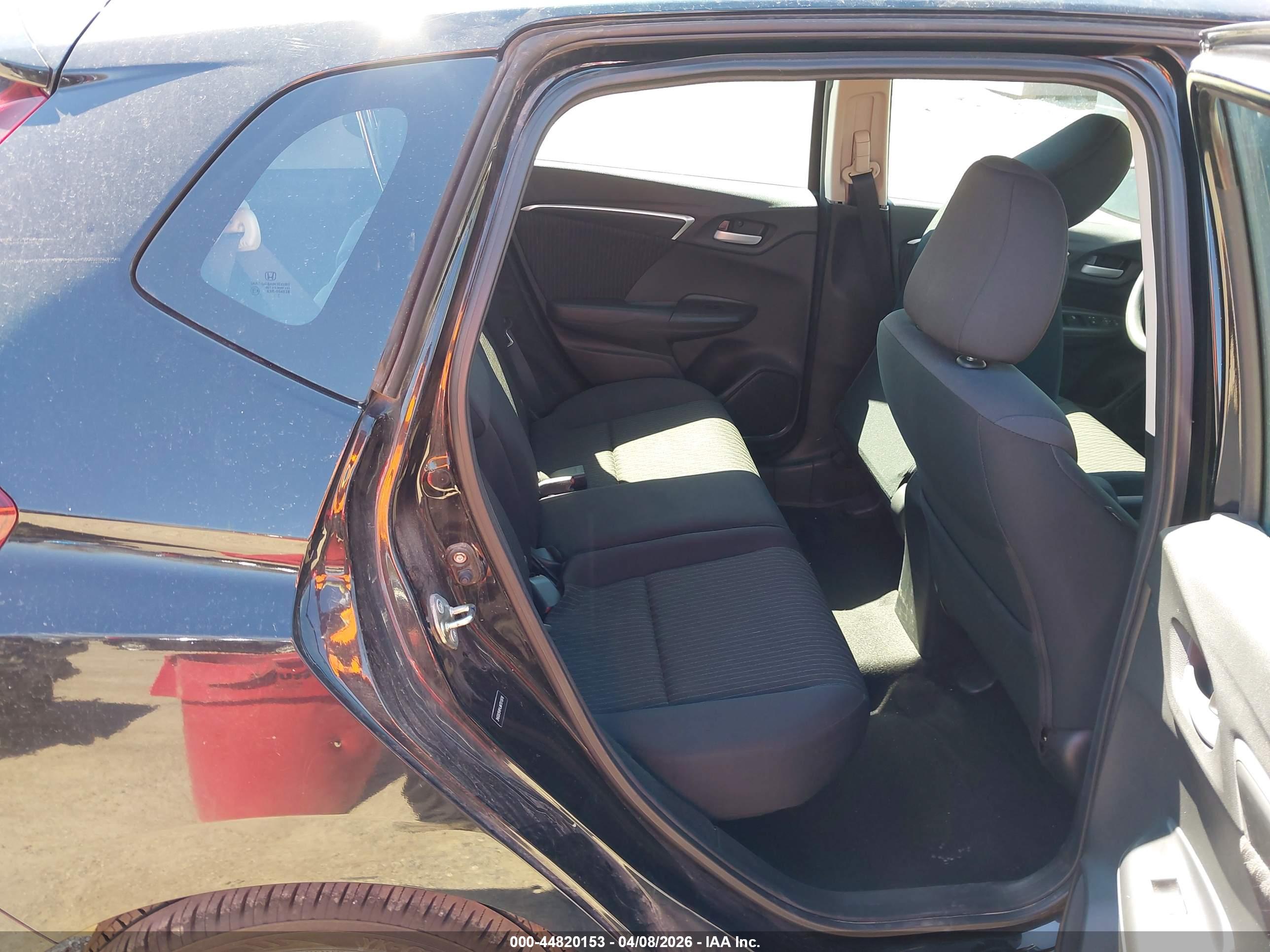 HONDA FIT image 8