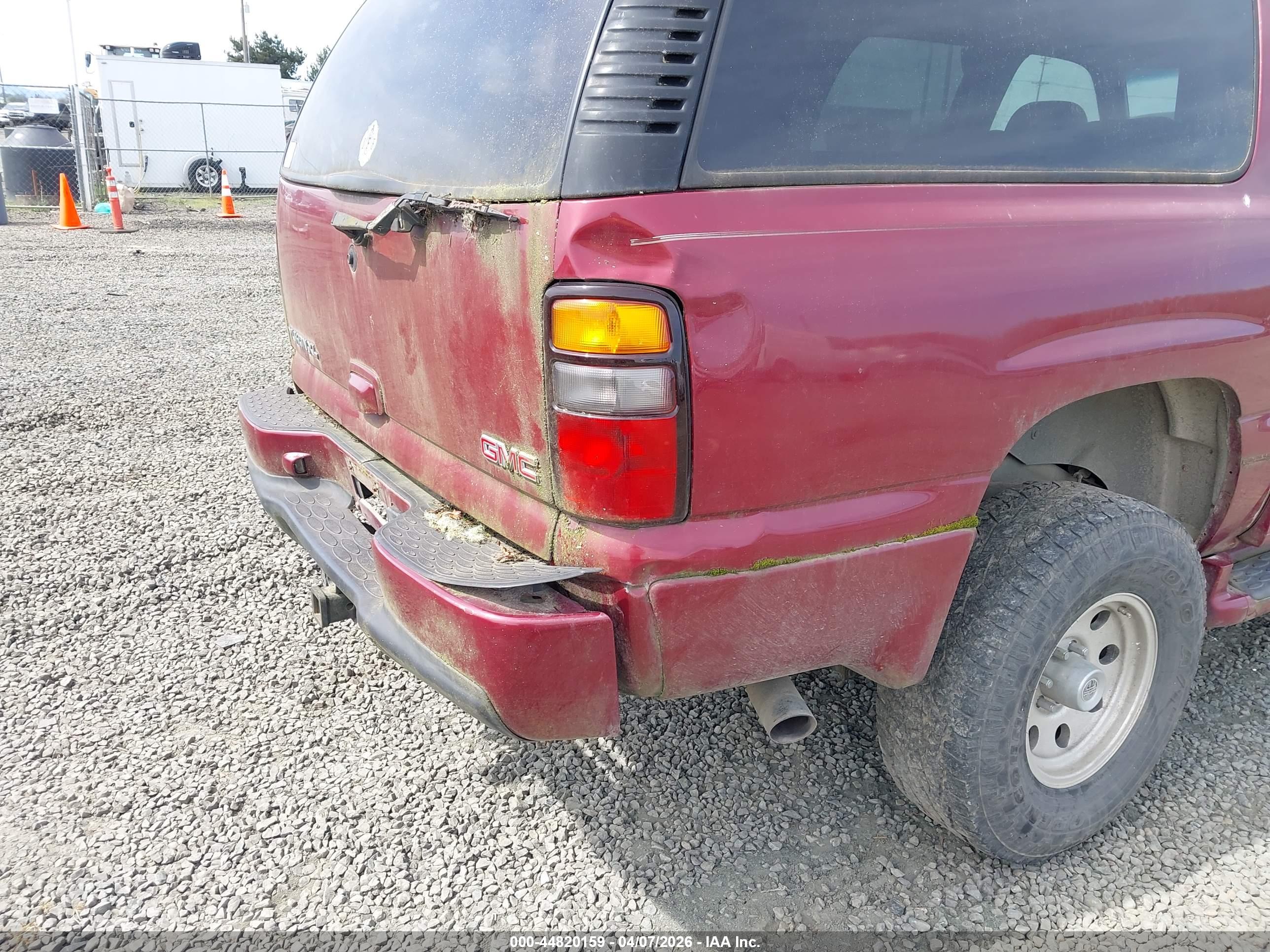 GMC YUKON image 6