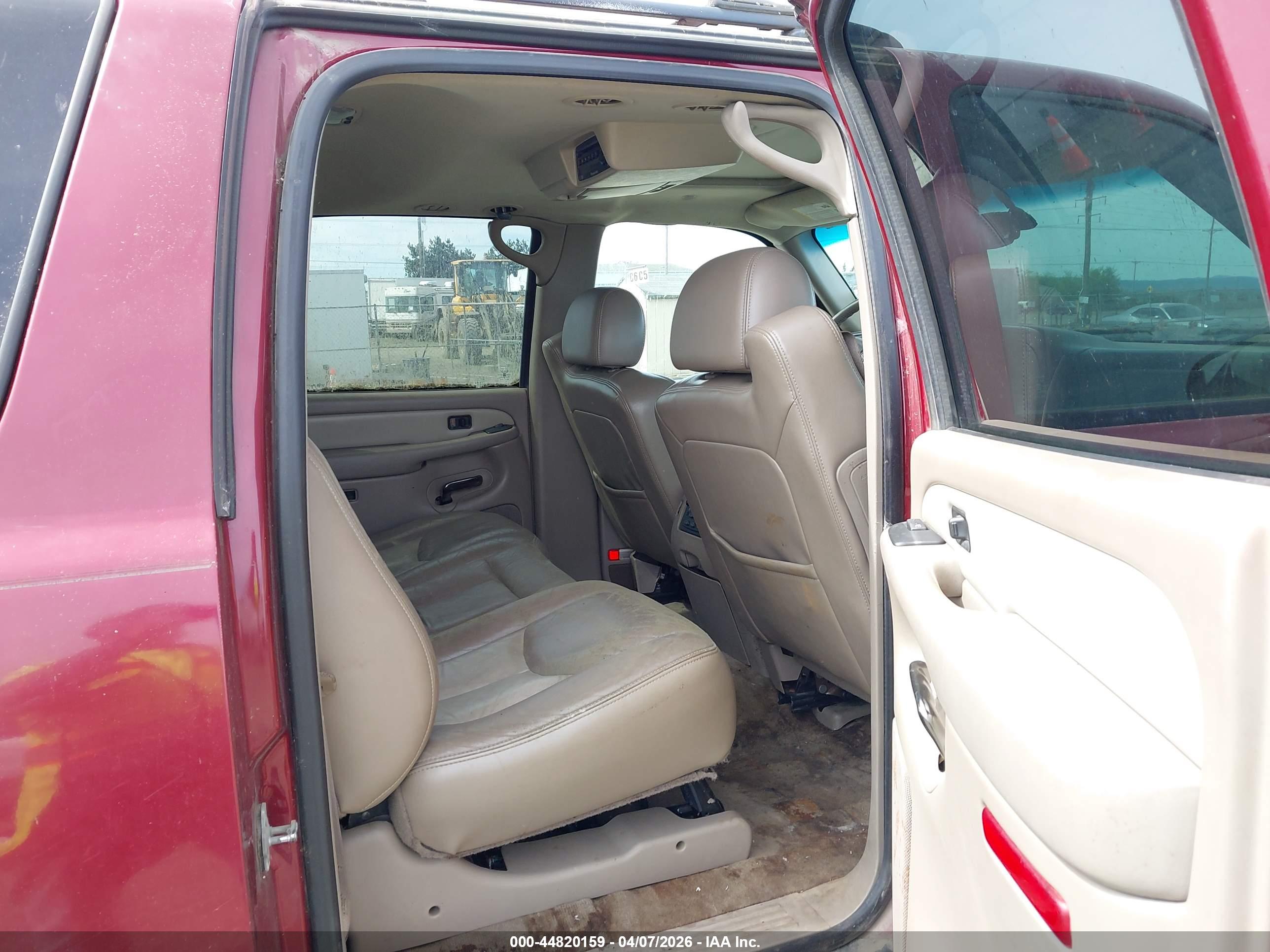 GMC YUKON image 8