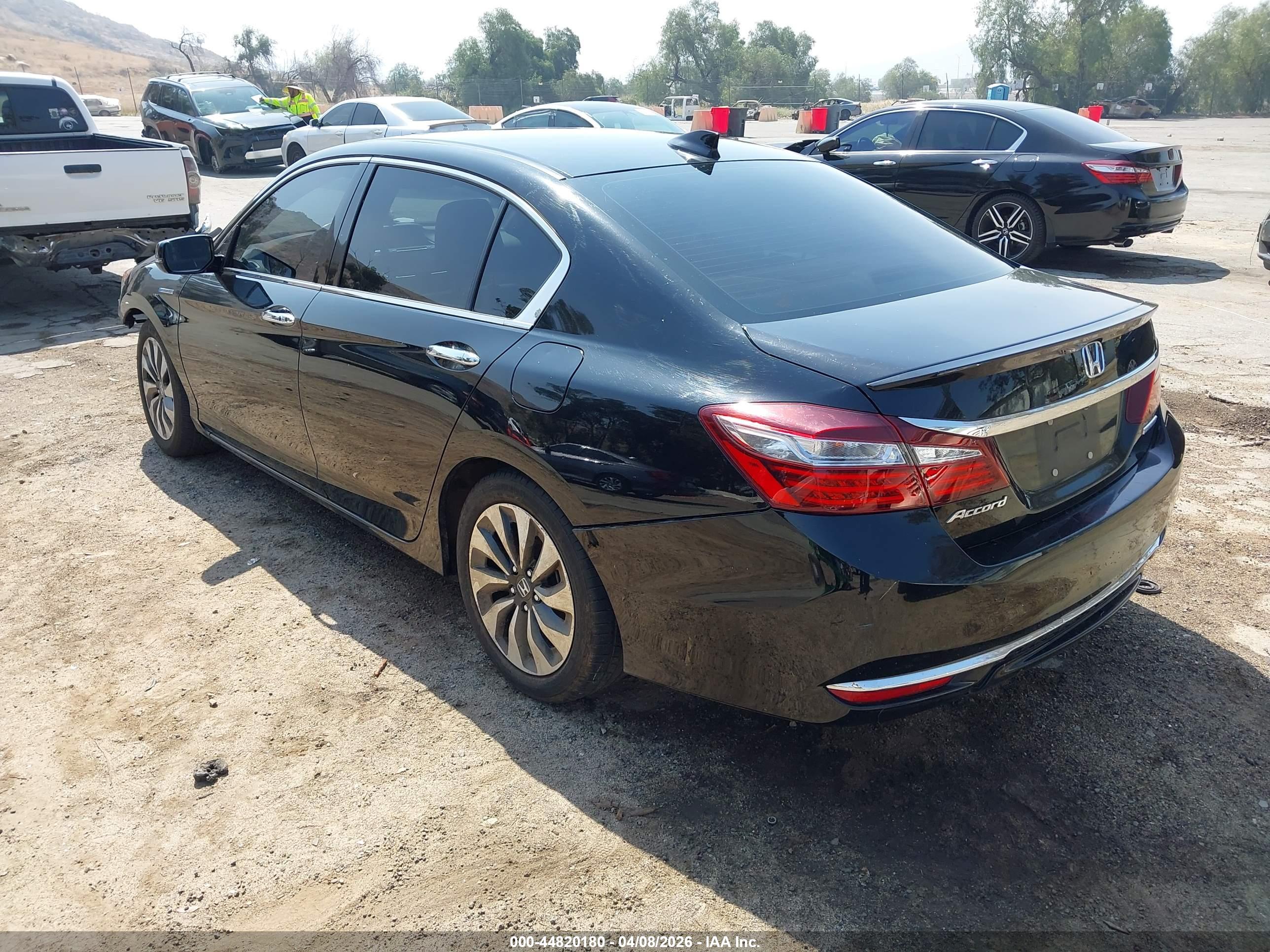 HONDA ACCORD image 3