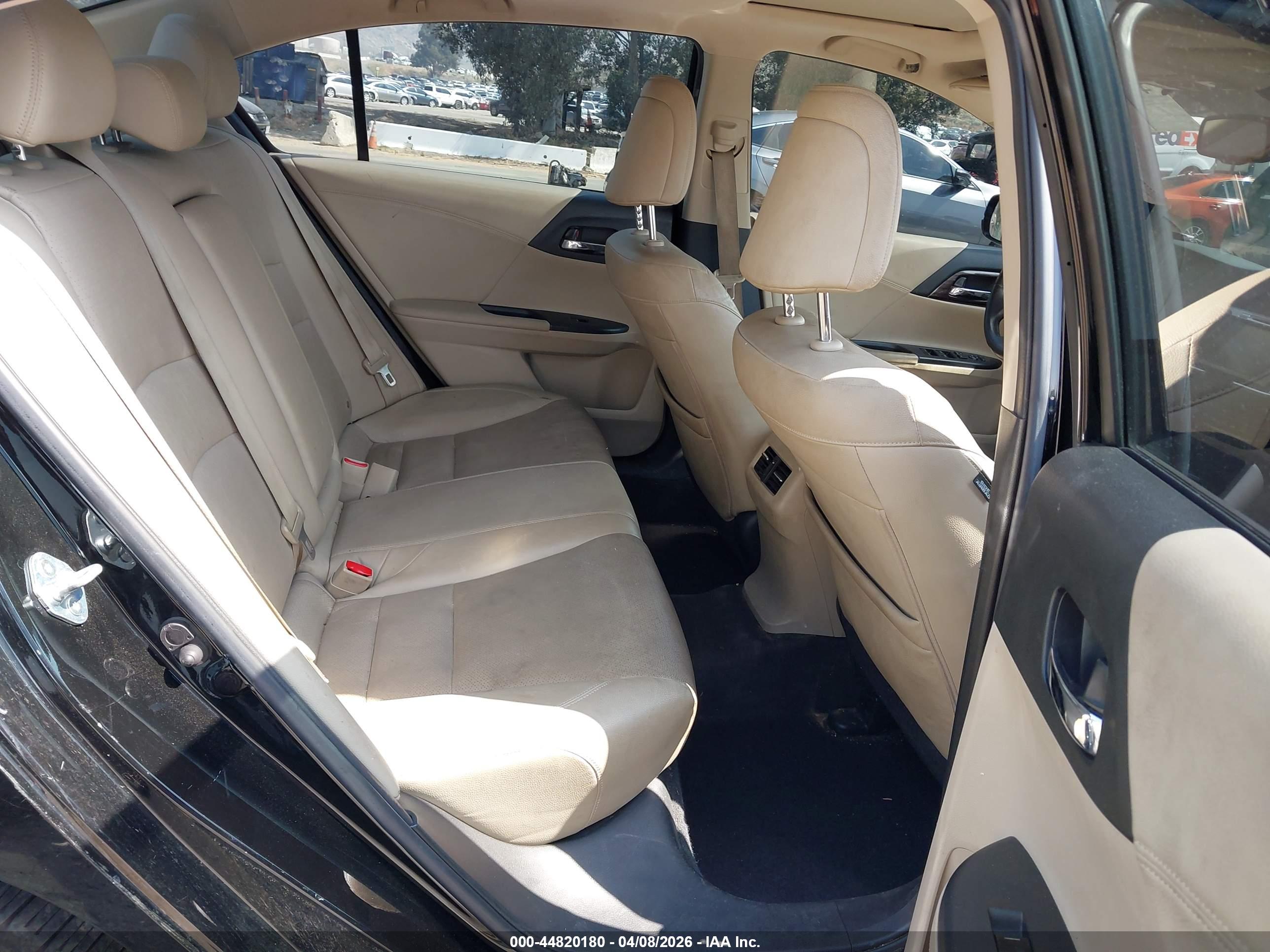HONDA ACCORD image 8