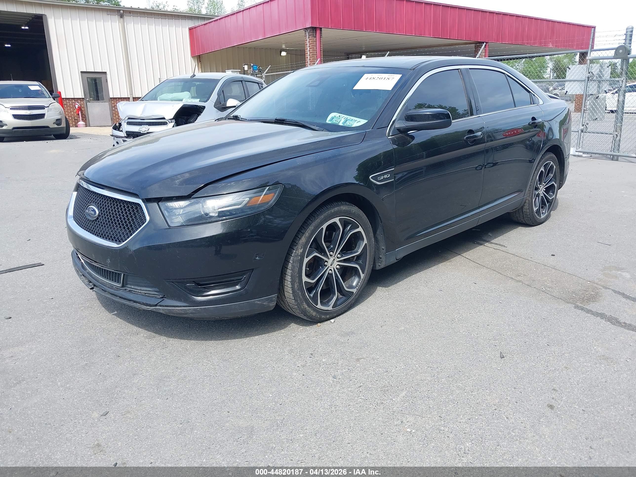 FORD TAURUS image 2