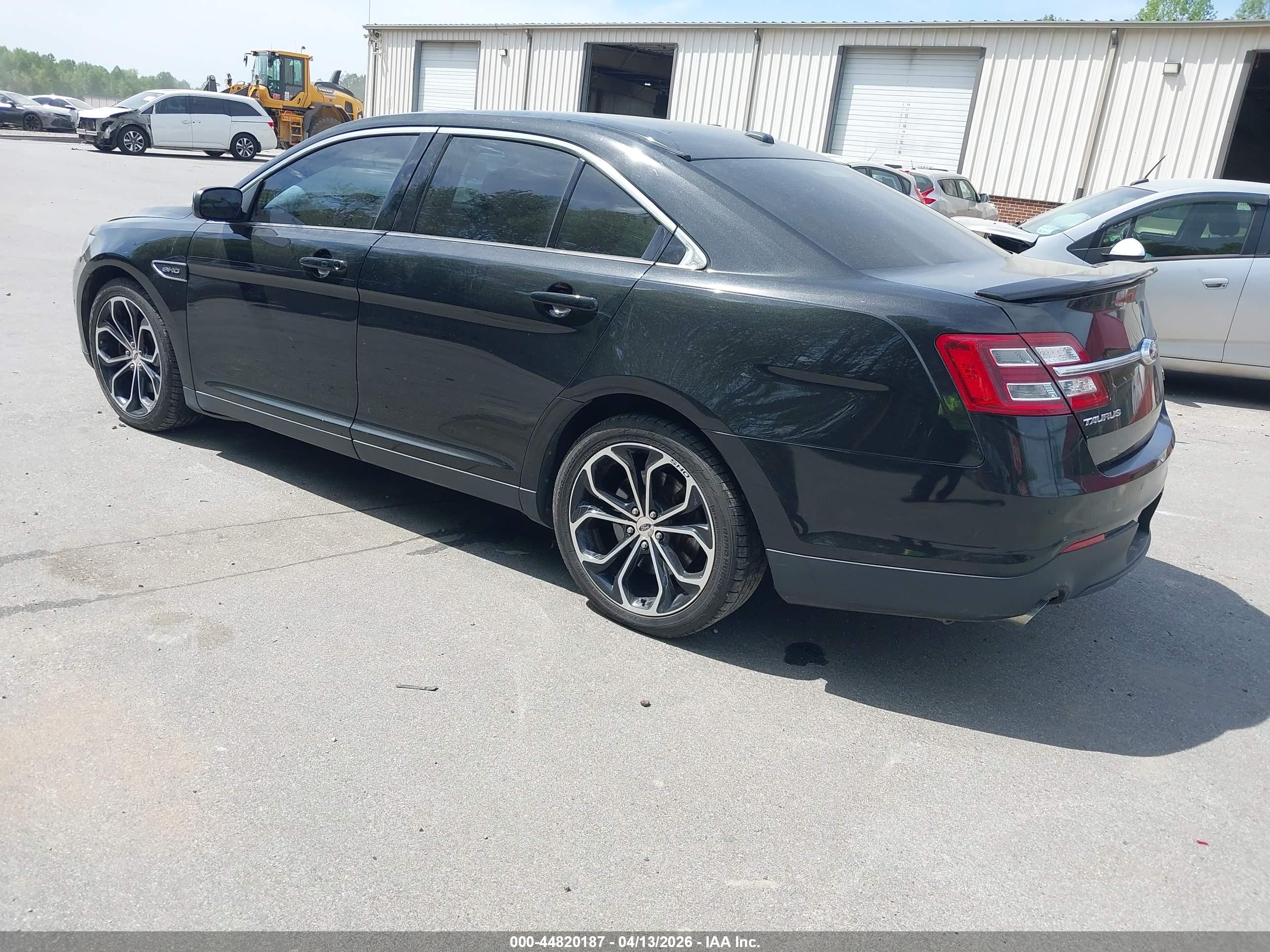 FORD TAURUS image 3