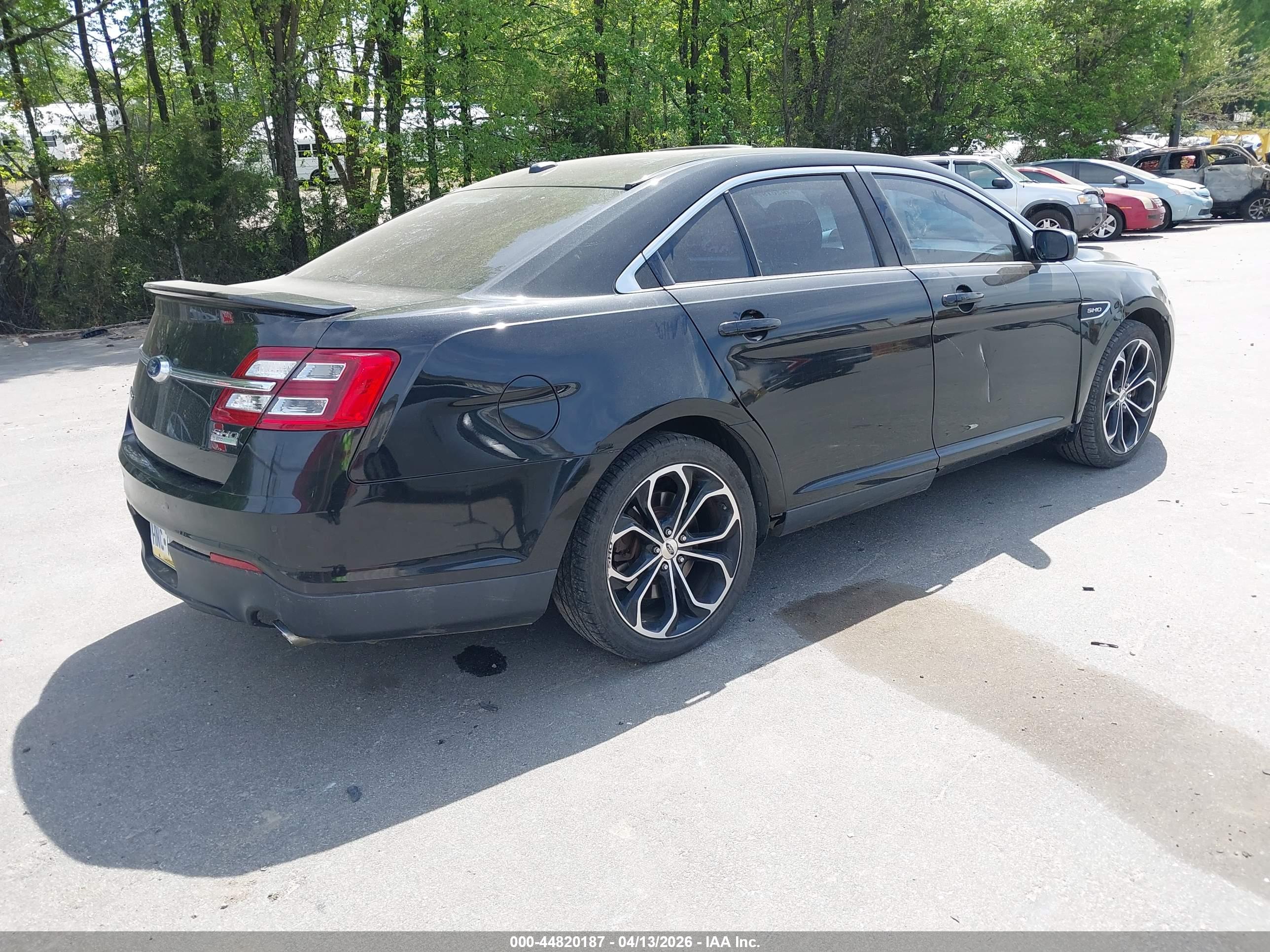 FORD TAURUS image 4