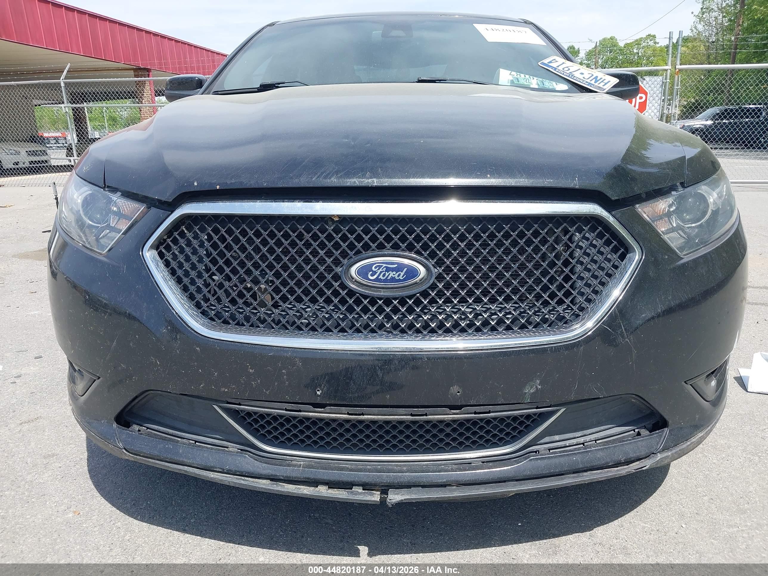 FORD TAURUS image 6