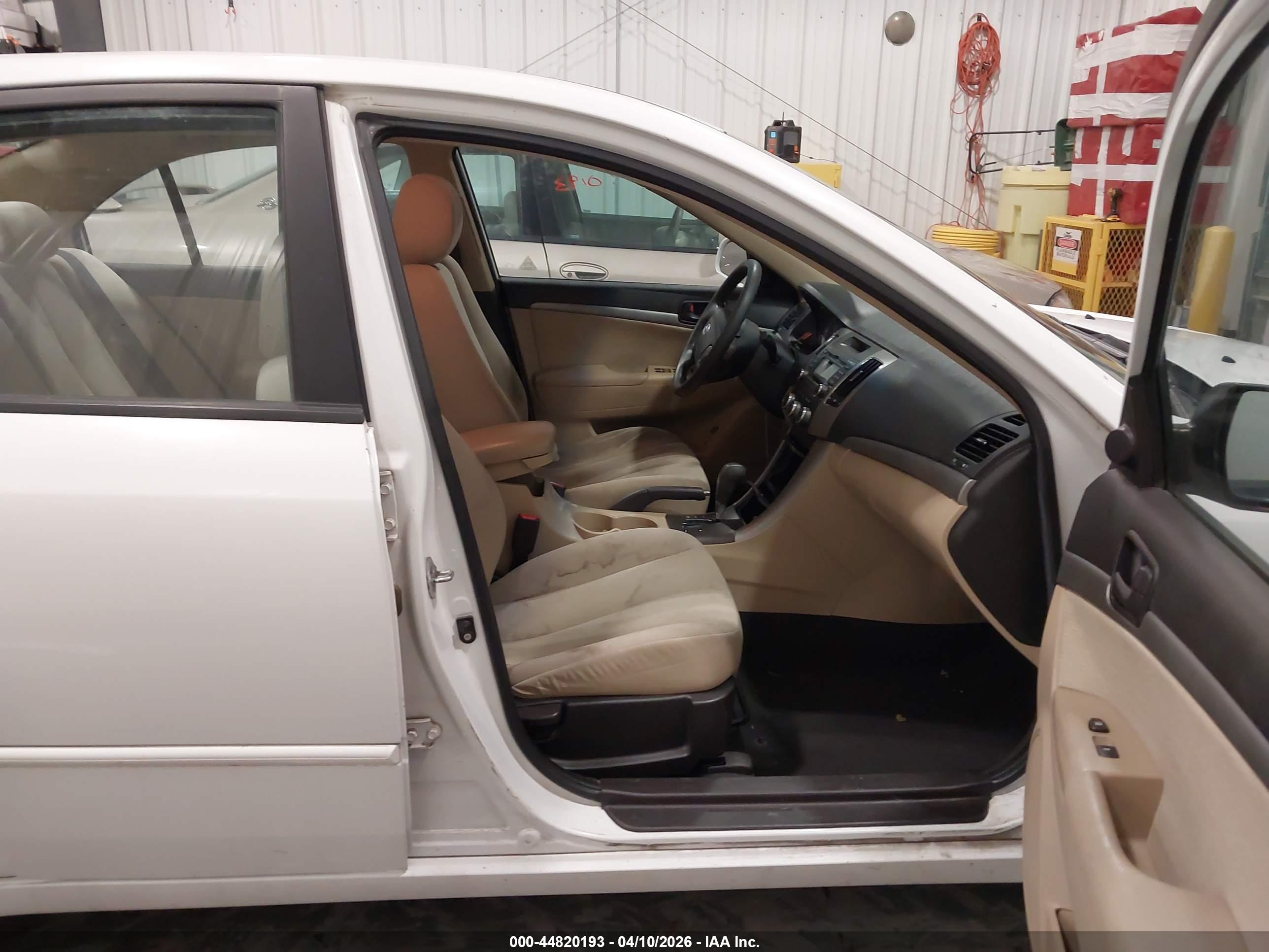 HYUNDAI SONATA image 5