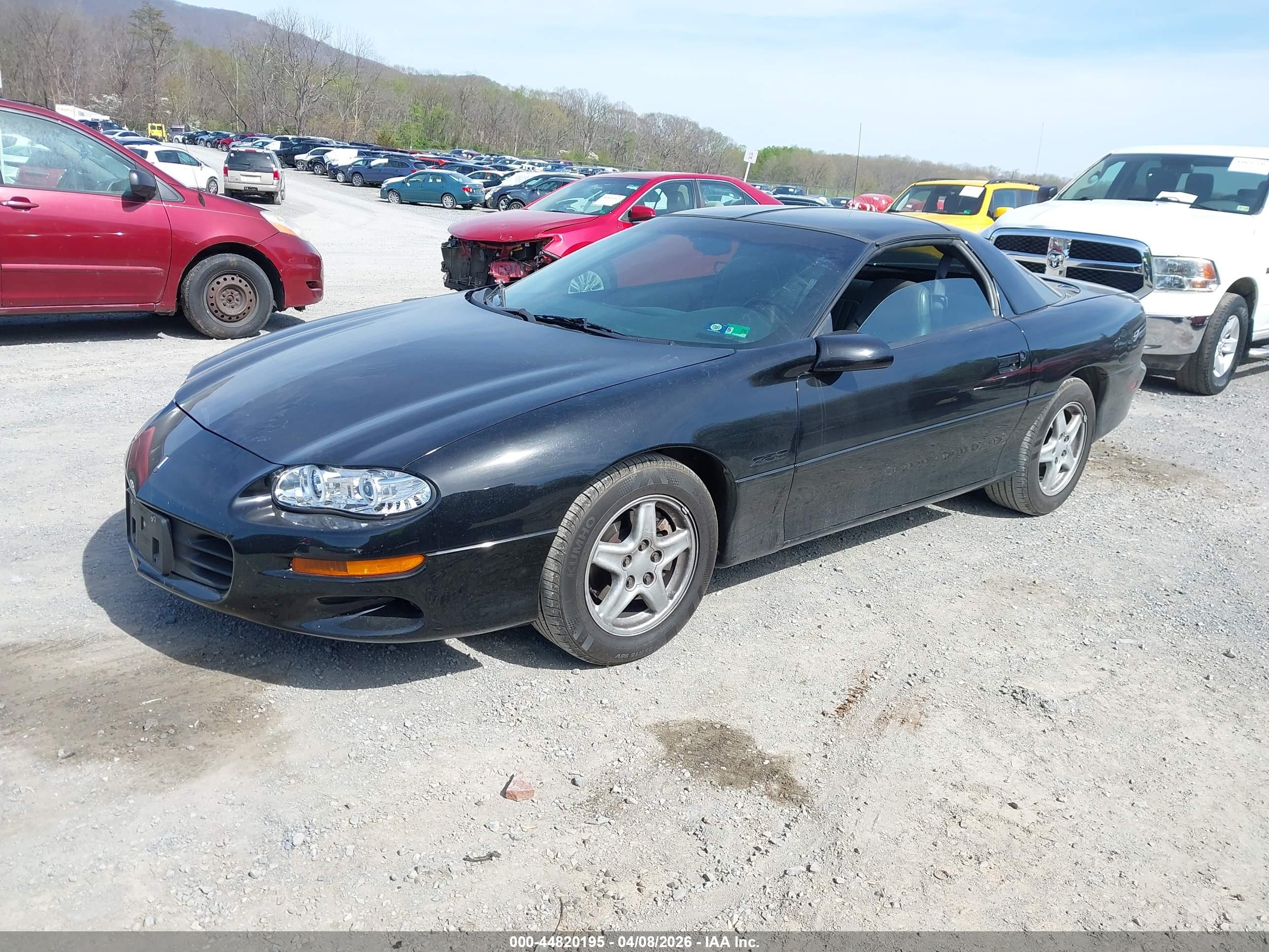 CHEVROLET CAMARO image 2