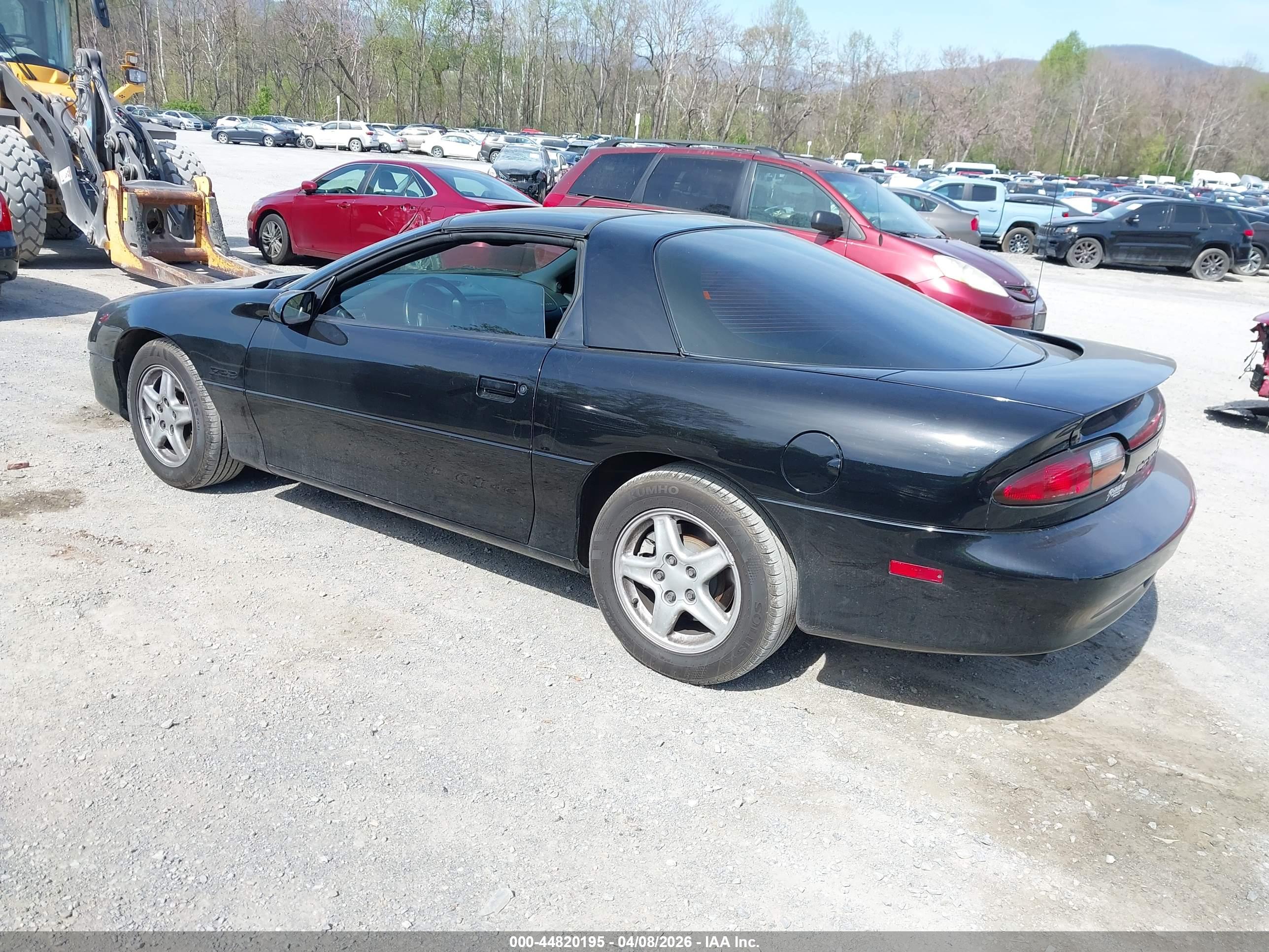 CHEVROLET CAMARO image 3