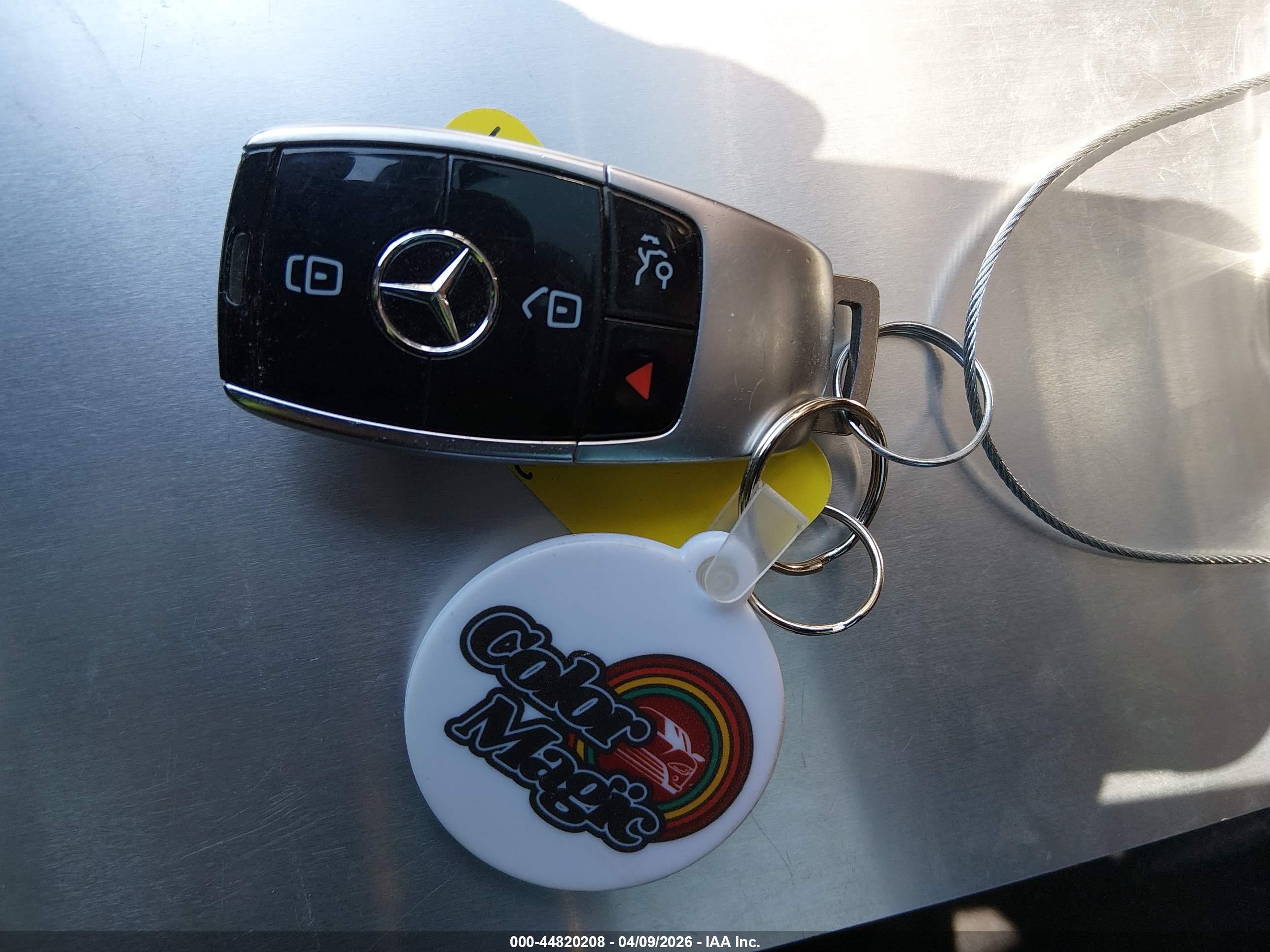 MERCEDES-BENZ E image 11