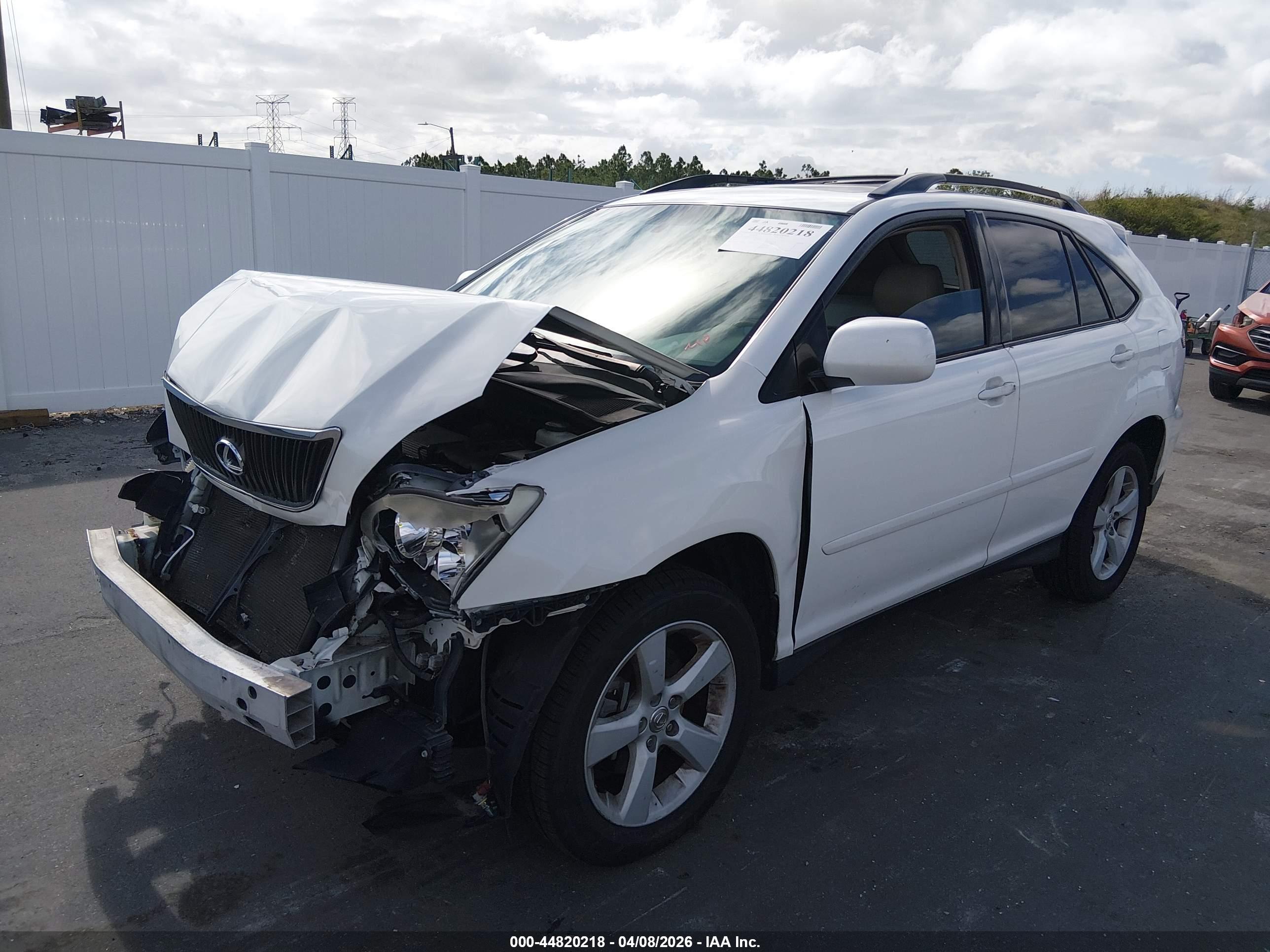 LEXUS RX image 2