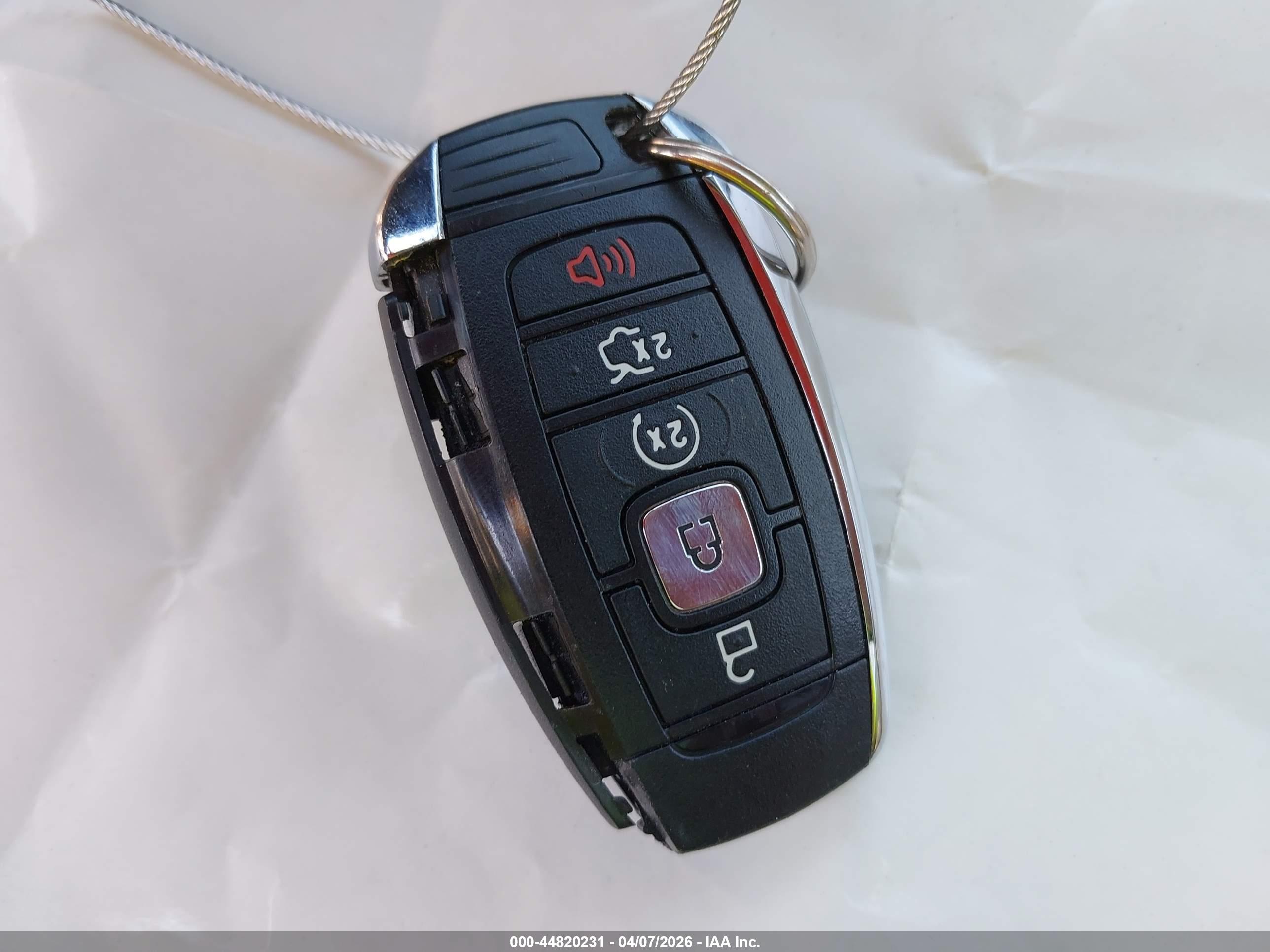 LINCOLN MKC image 11
