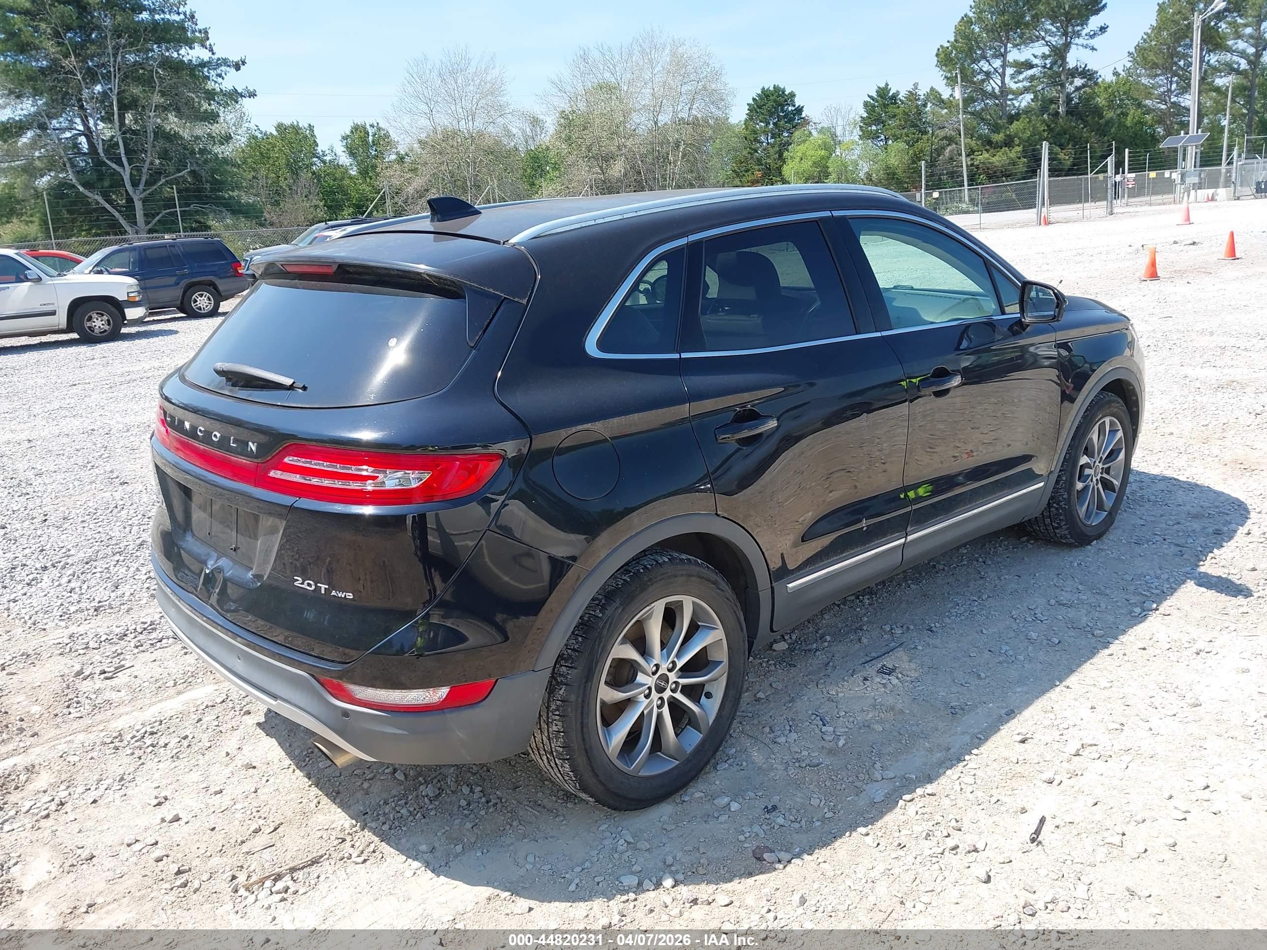 LINCOLN MKC image 4