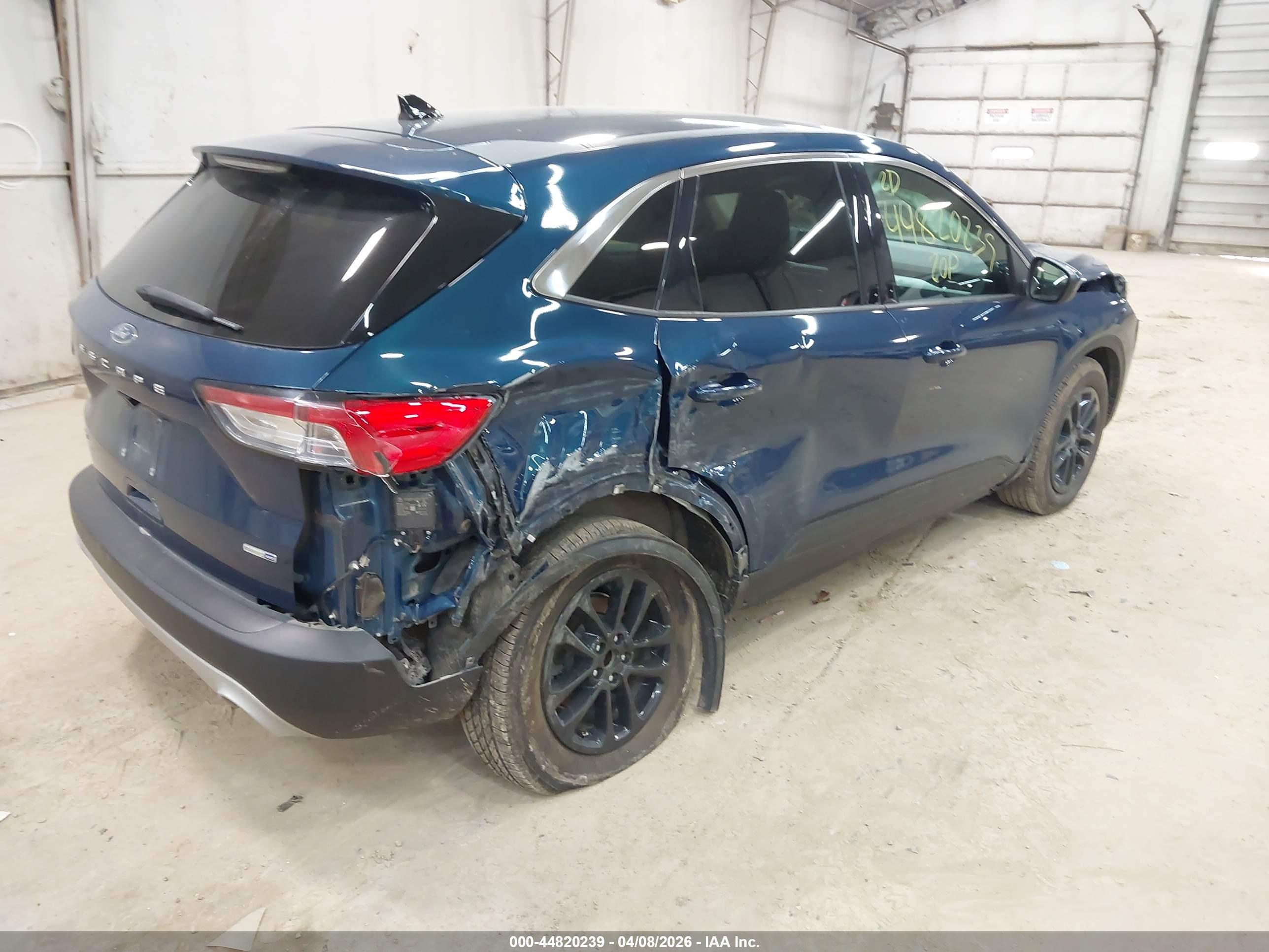 FORD ESCAPE image 4