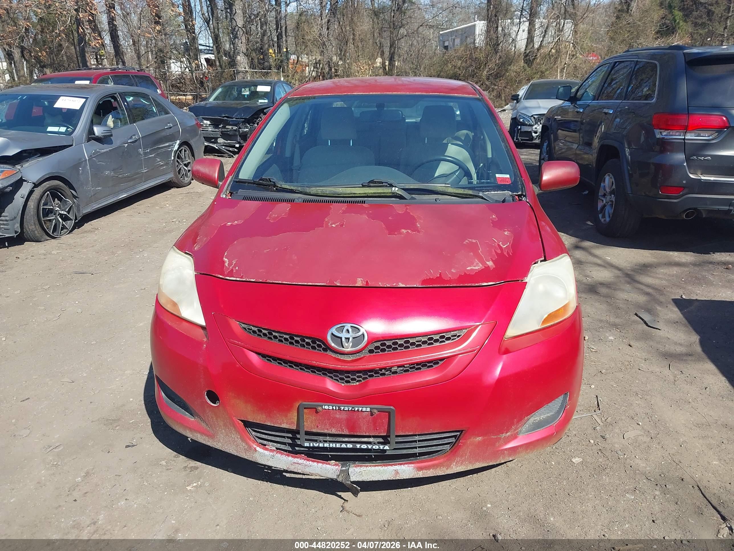 TOYOTA YARIS image 6