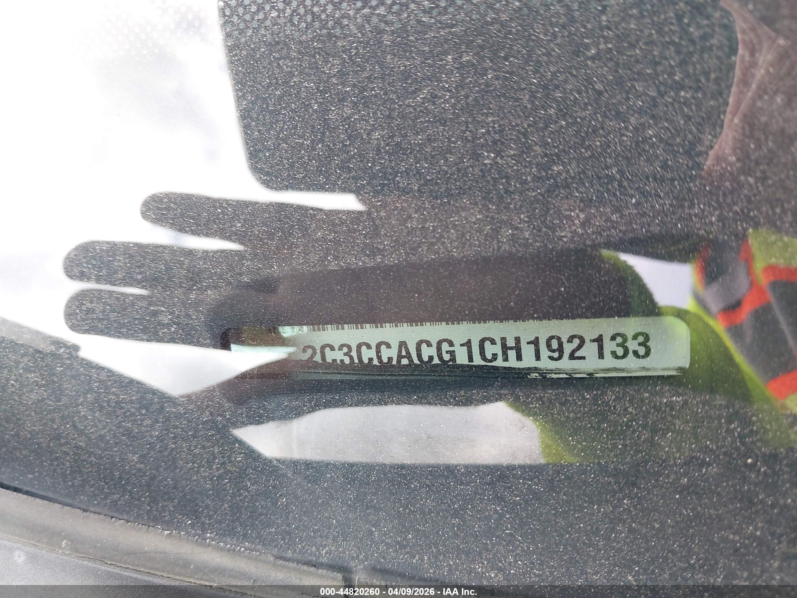 CHRYSLER 300 image 9