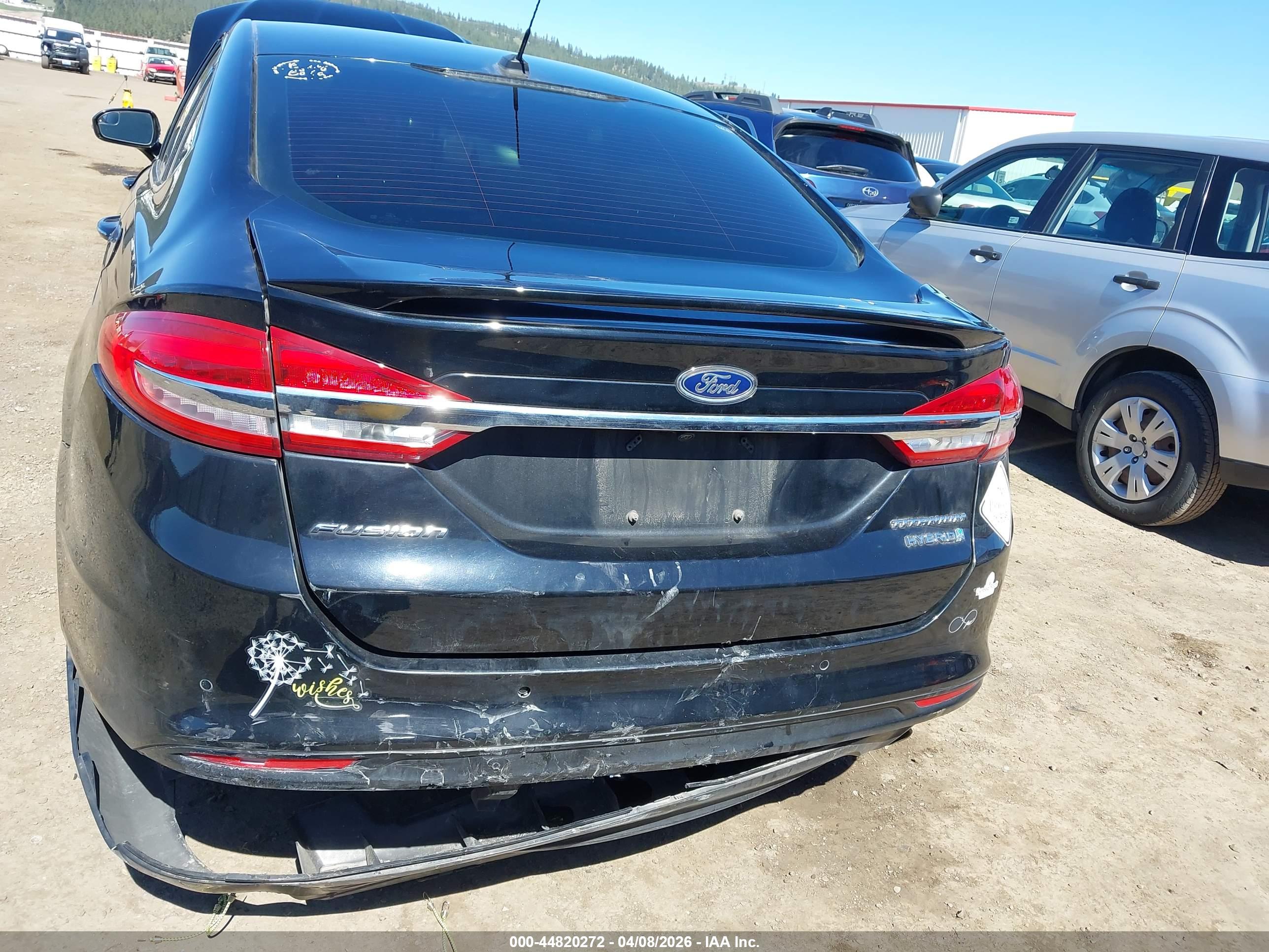 FORD FUSION image 6