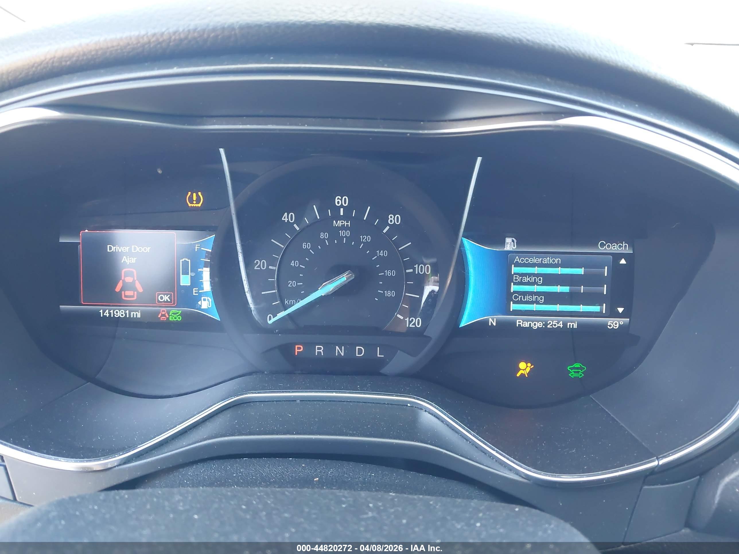 FORD FUSION image 7