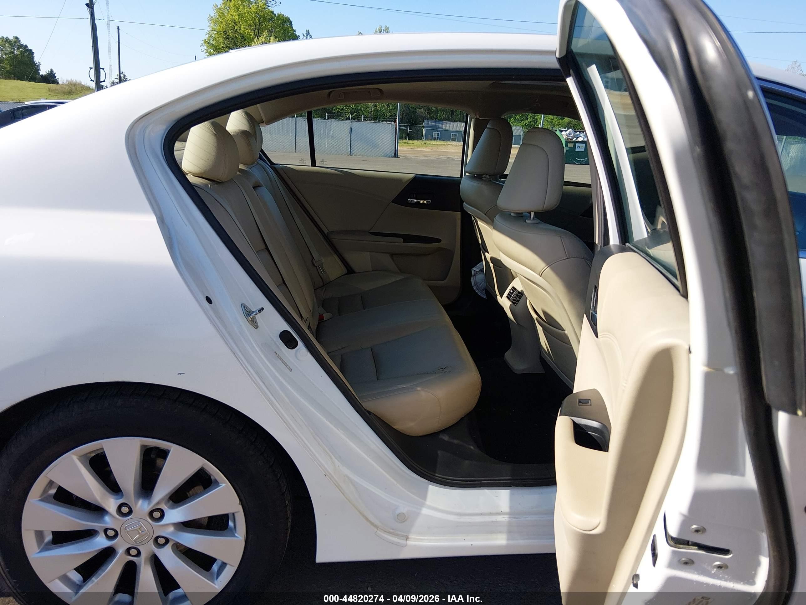 HONDA ACCORD image 8