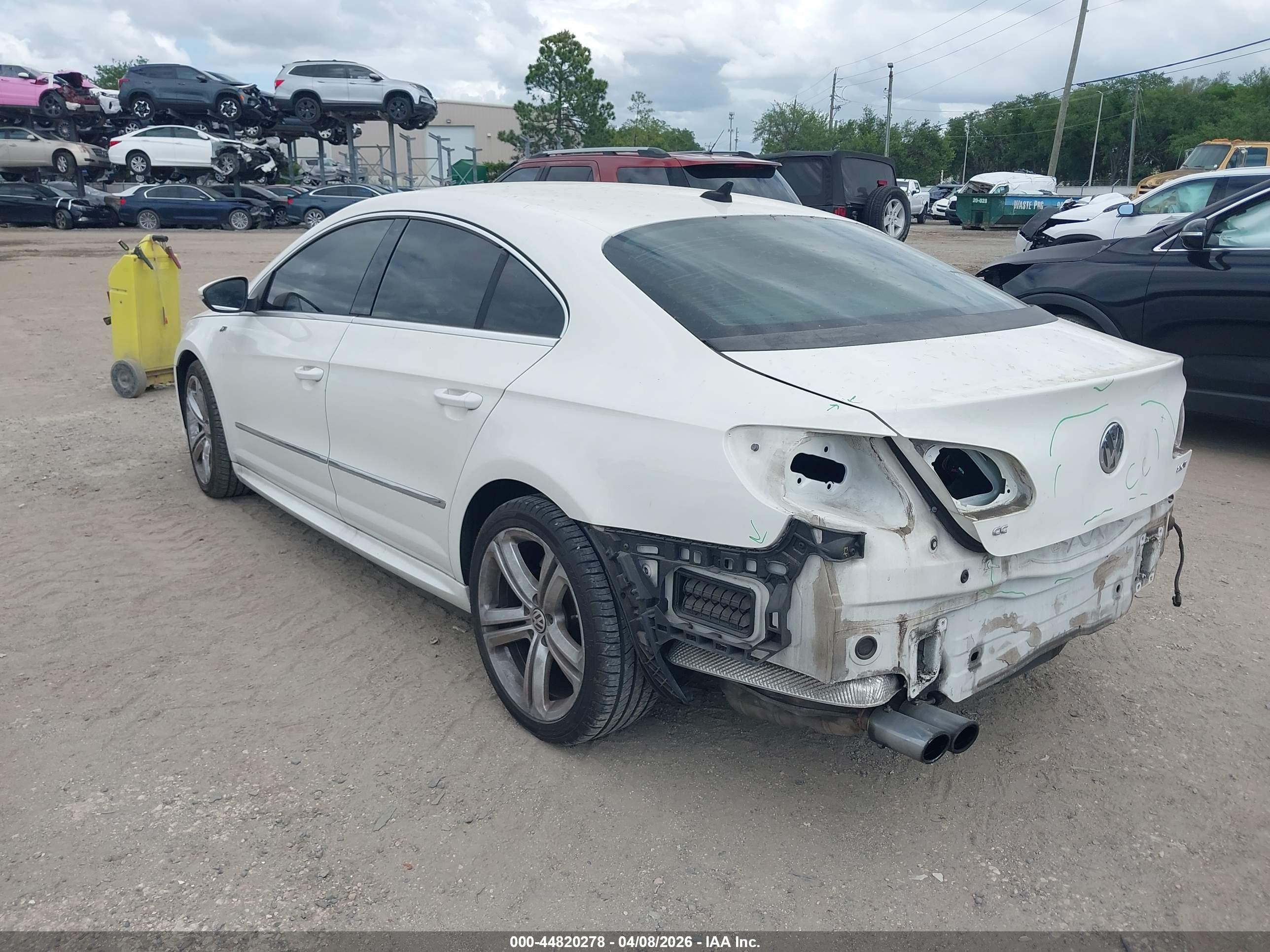 VOLKSWAGEN CC image 3