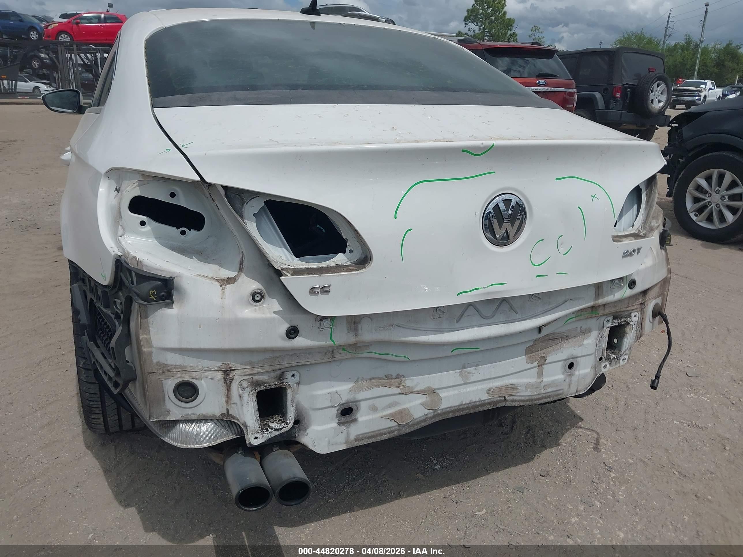 VOLKSWAGEN CC image 6