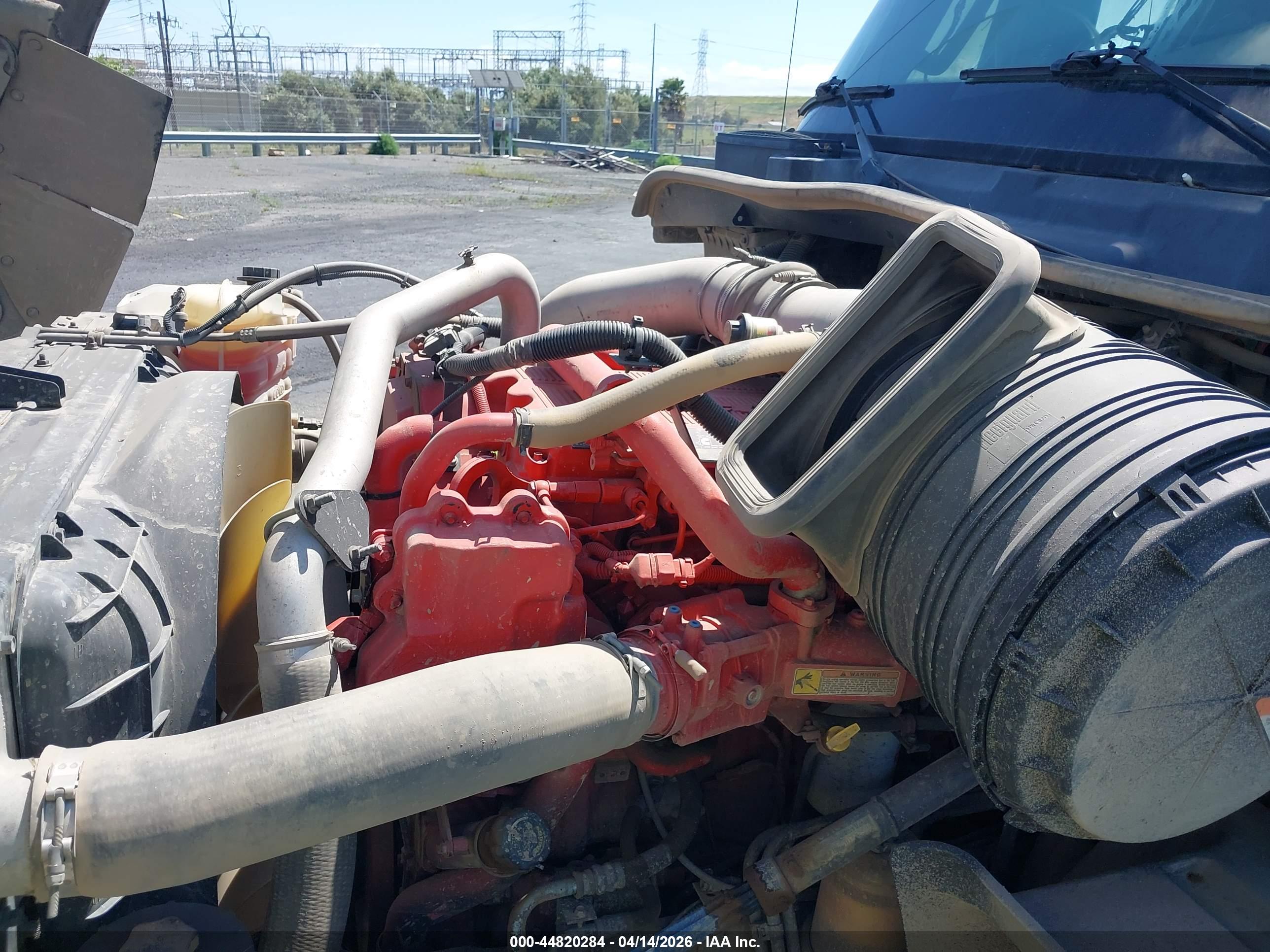 INTERNATIONAL PROSTAR image 10