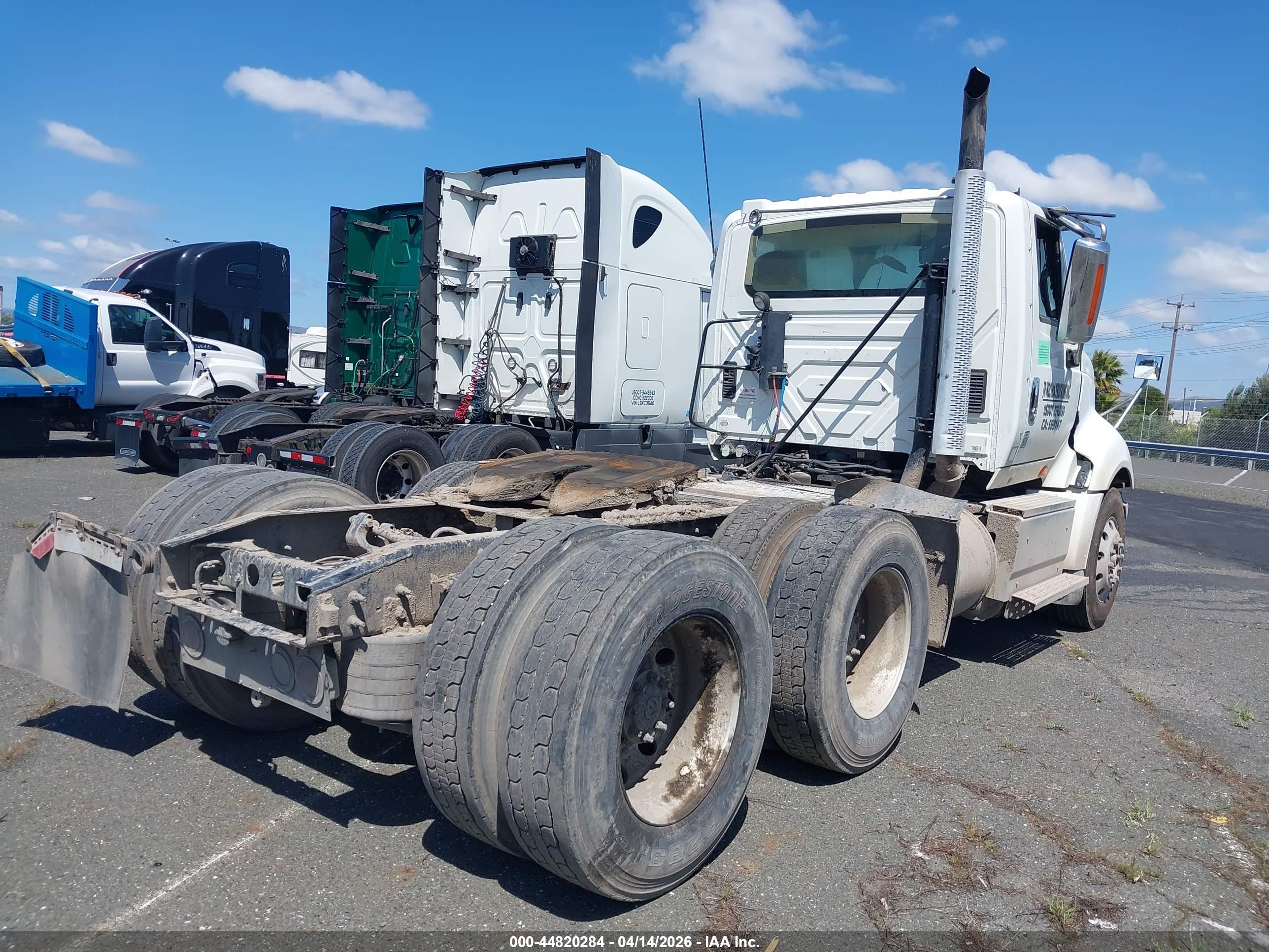 INTERNATIONAL PROSTAR image 4