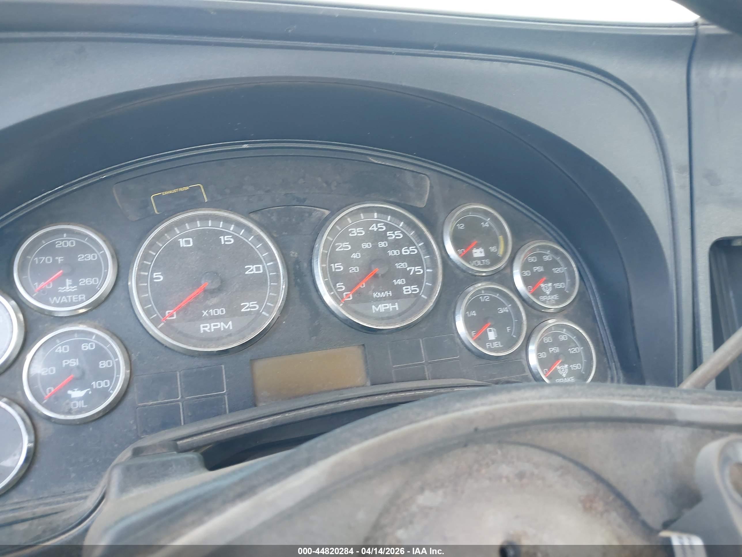 INTERNATIONAL PROSTAR image 6