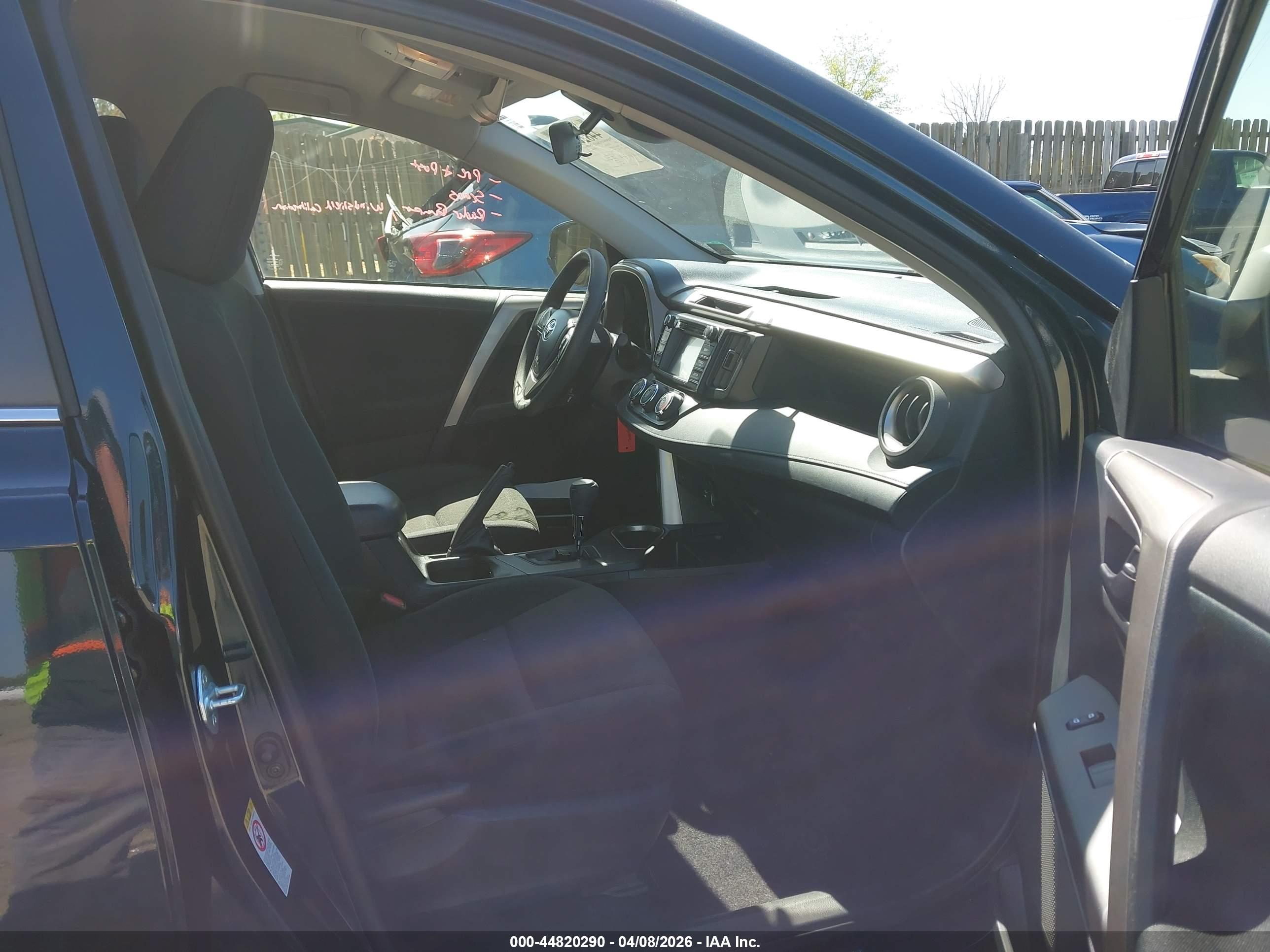 TOYOTA RAV4 image 5