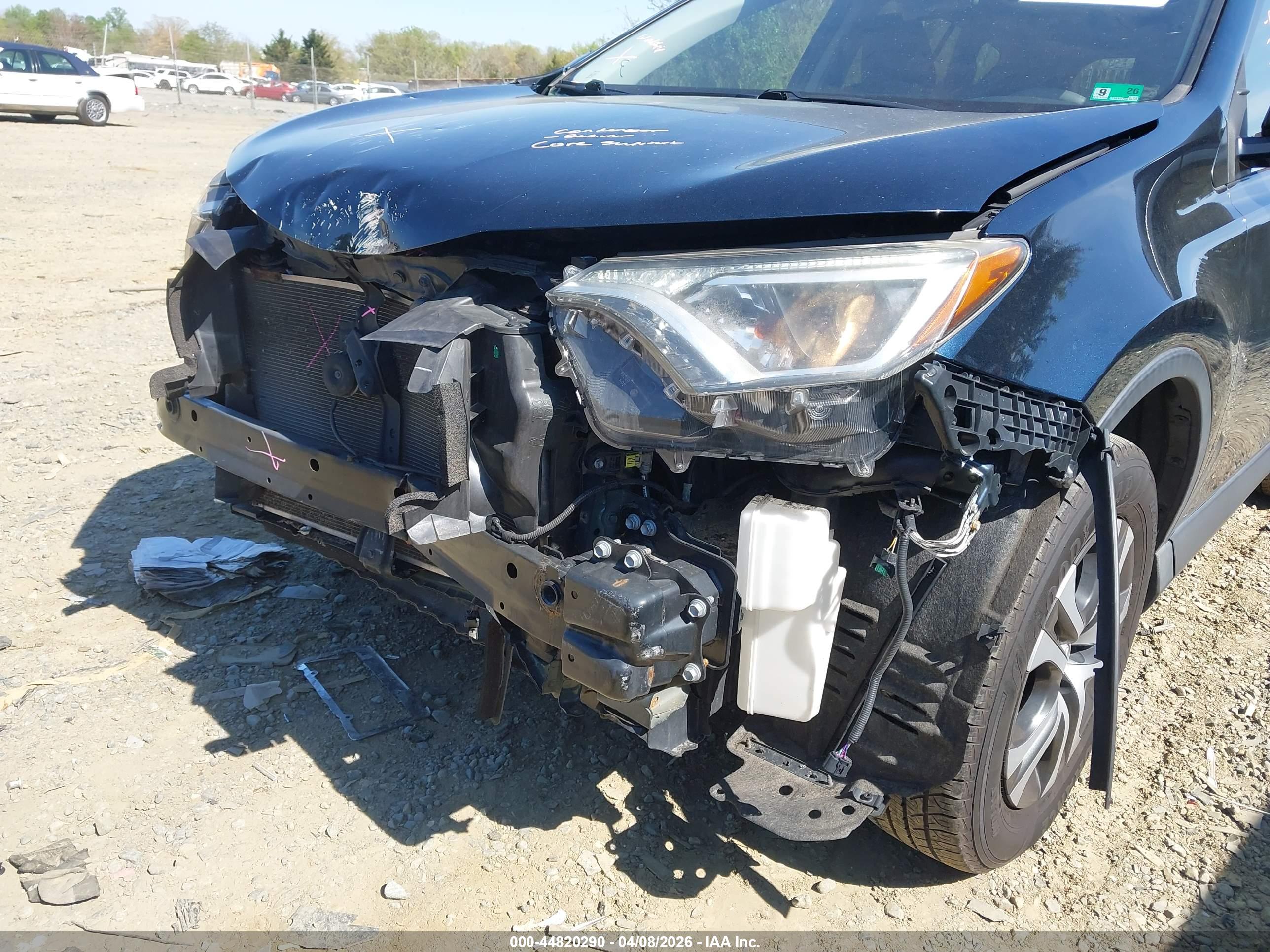 TOYOTA RAV4 image 6