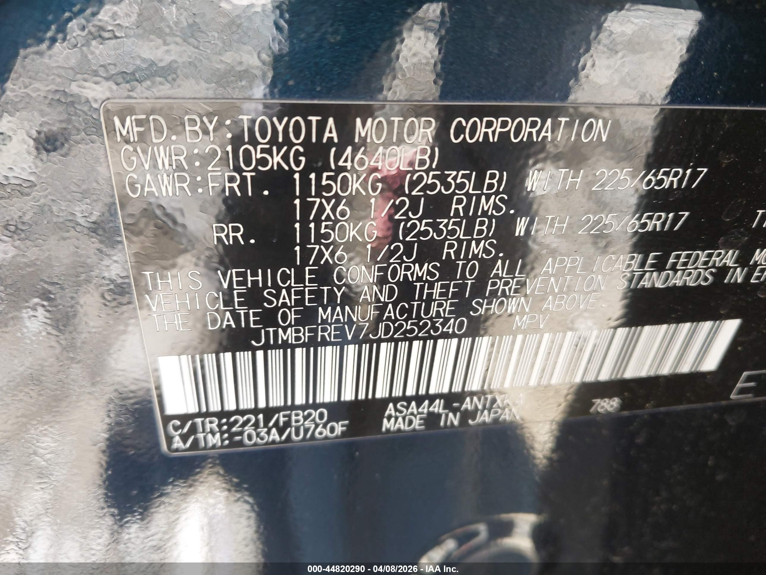 TOYOTA RAV4 image 9