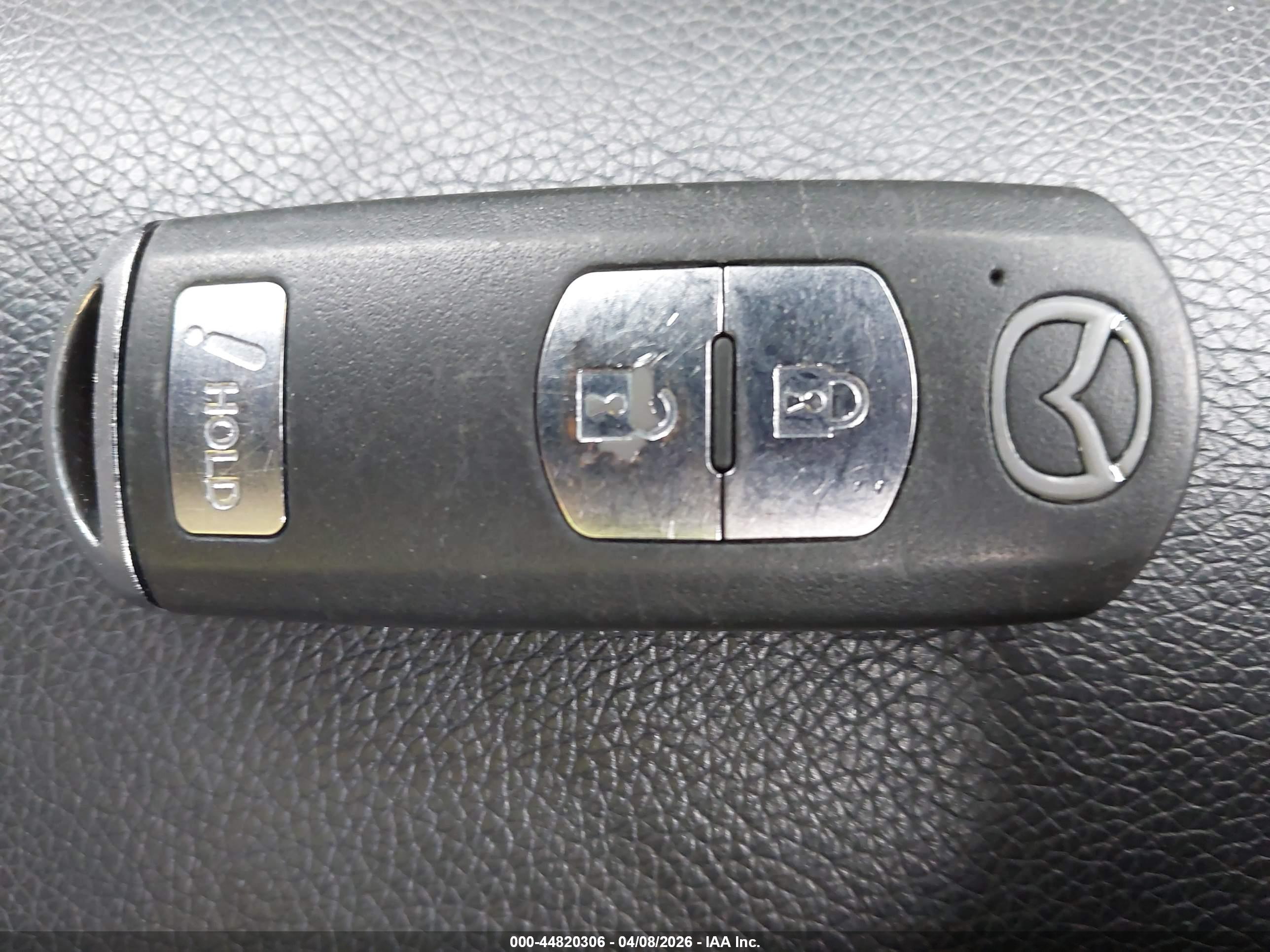MAZDA MAZDA3 image 11