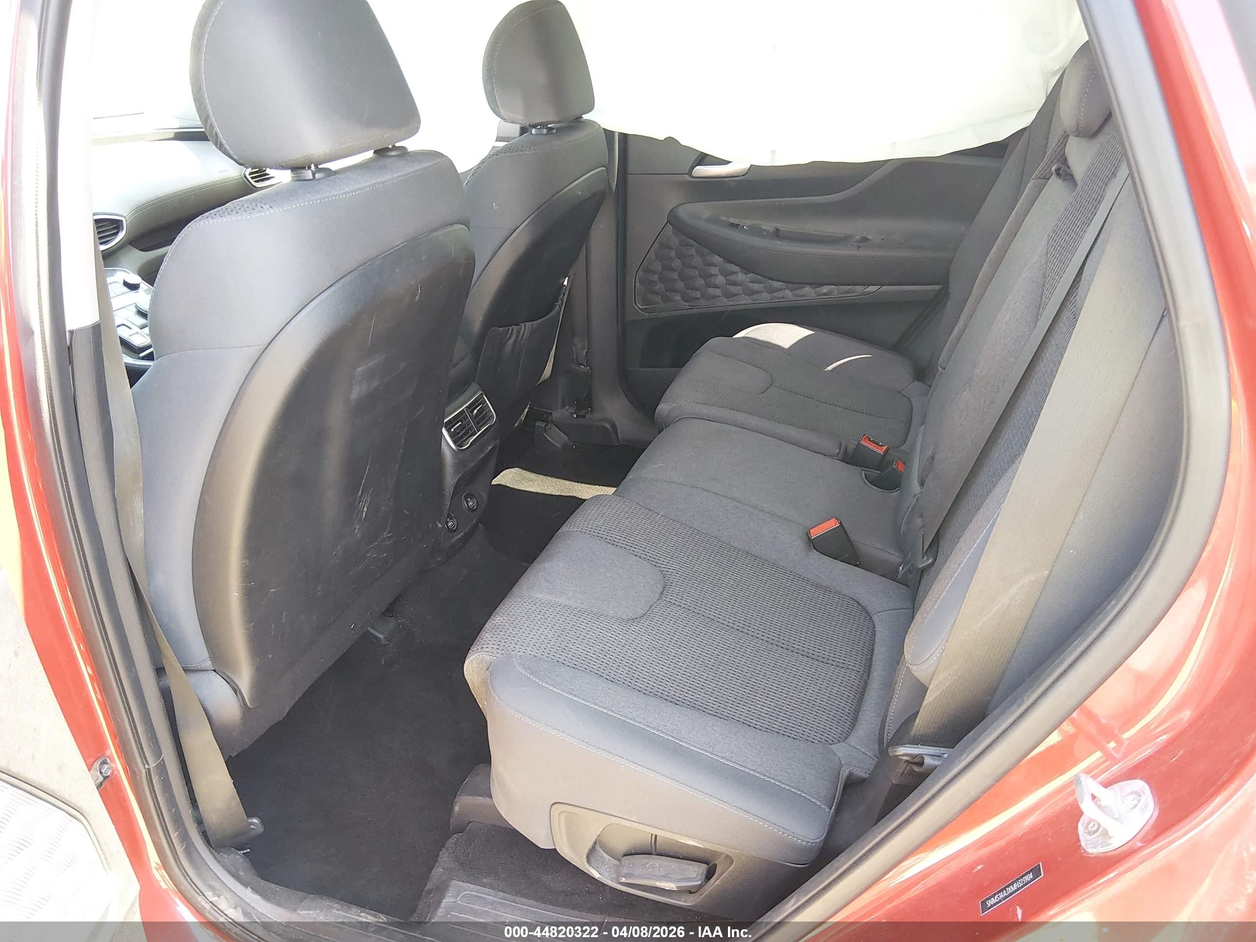 HYUNDAI SANTA image 8