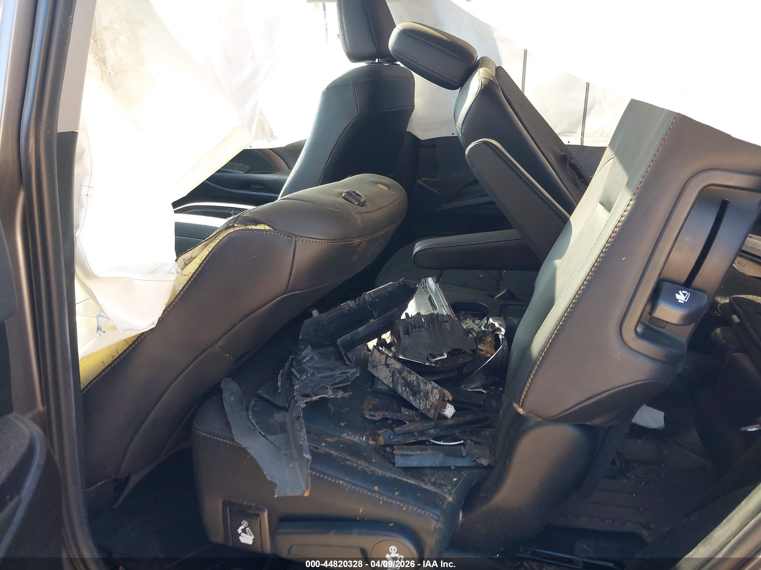 TOYOTA HIGHLANDER image 8