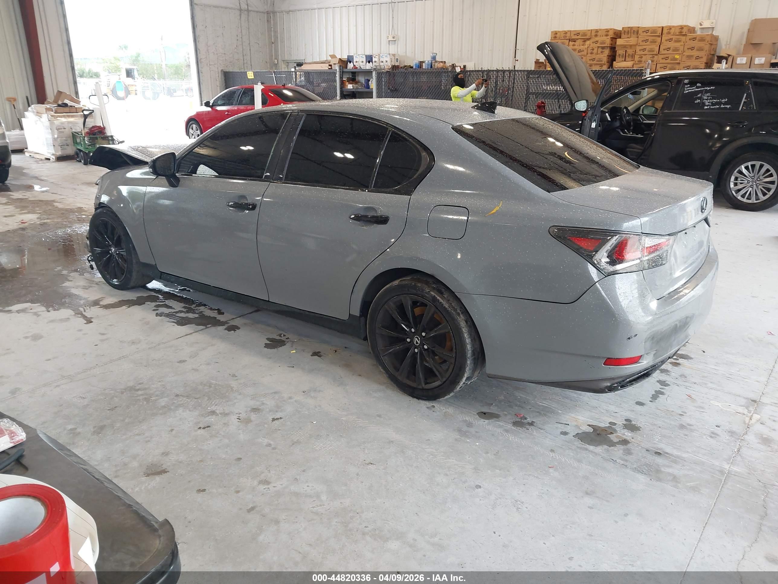 LEXUS GS image 3