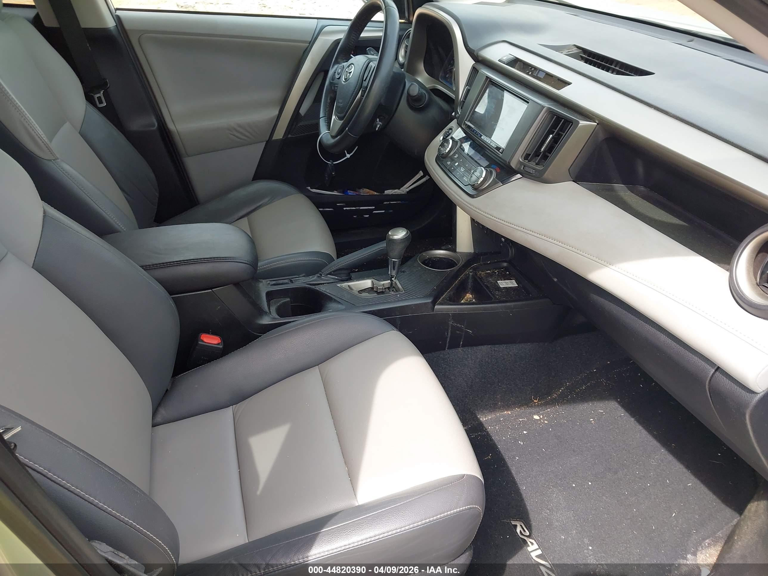 TOYOTA RAV4 image 5
