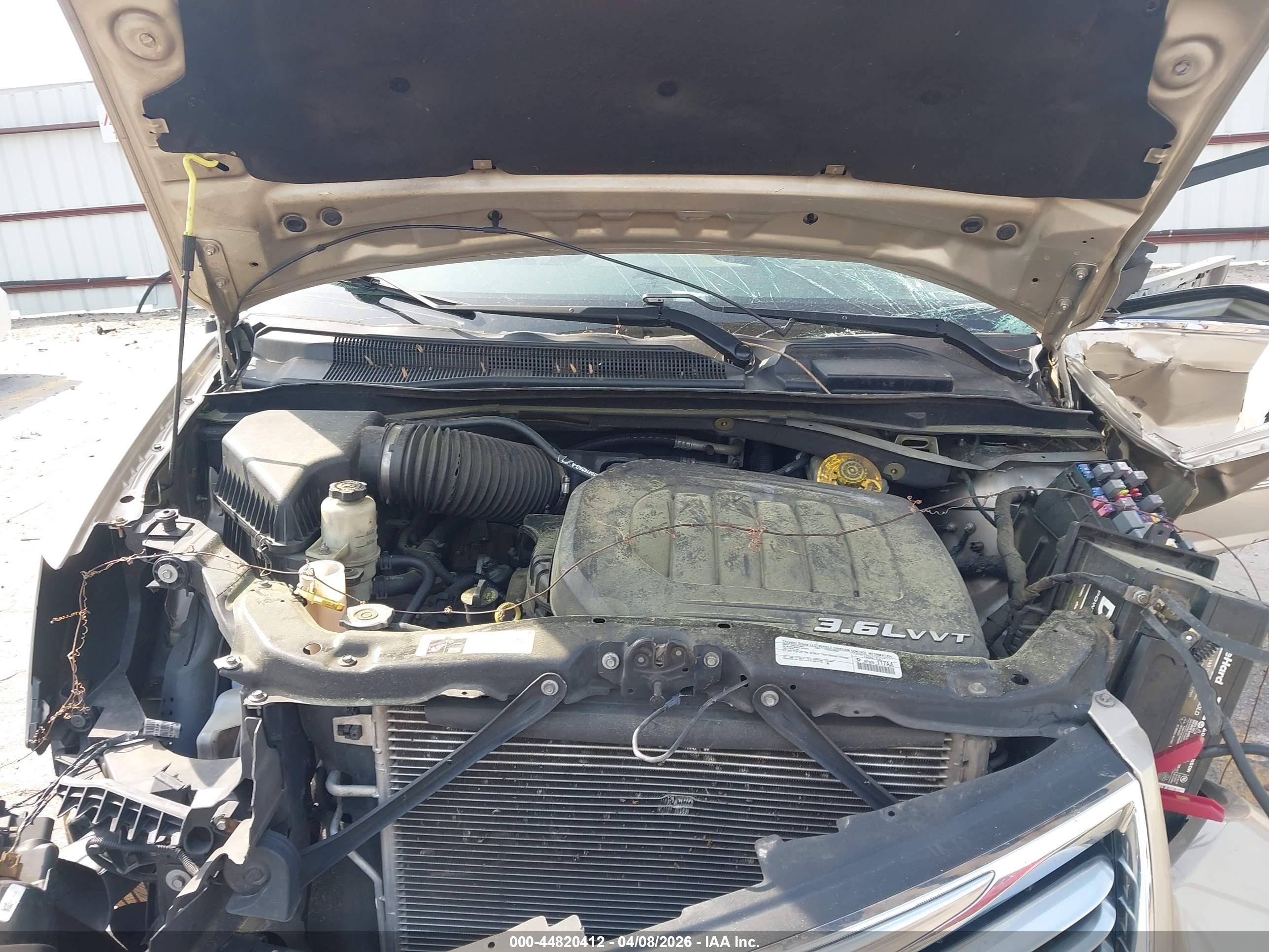 CHRYSLER TOWN image 10
