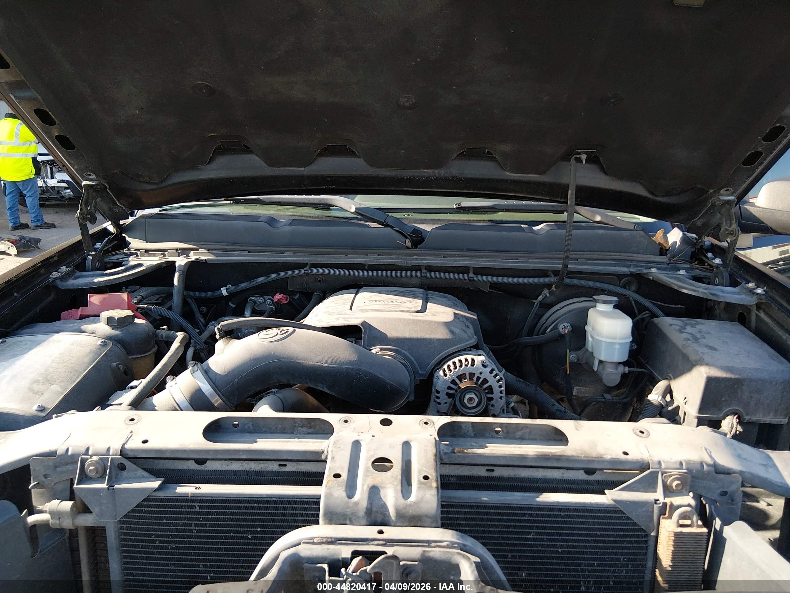 CHEVROLET SILVERADO image 10