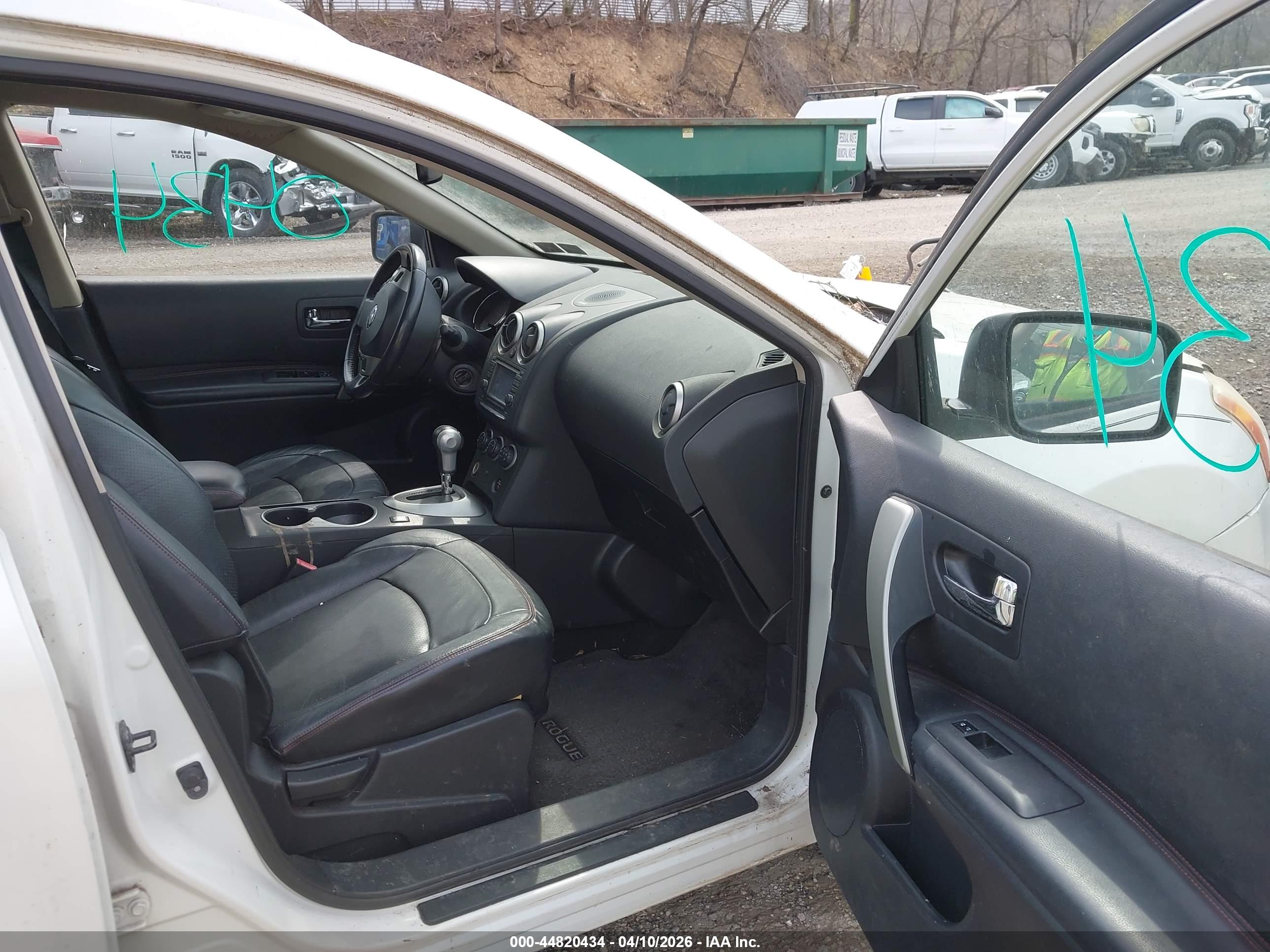 NISSAN ROGUE image 5