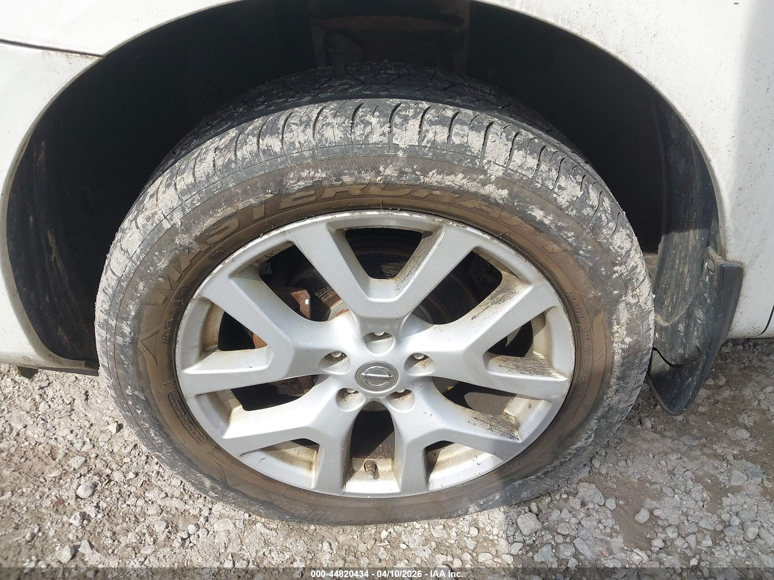 NISSAN ROGUE image 6