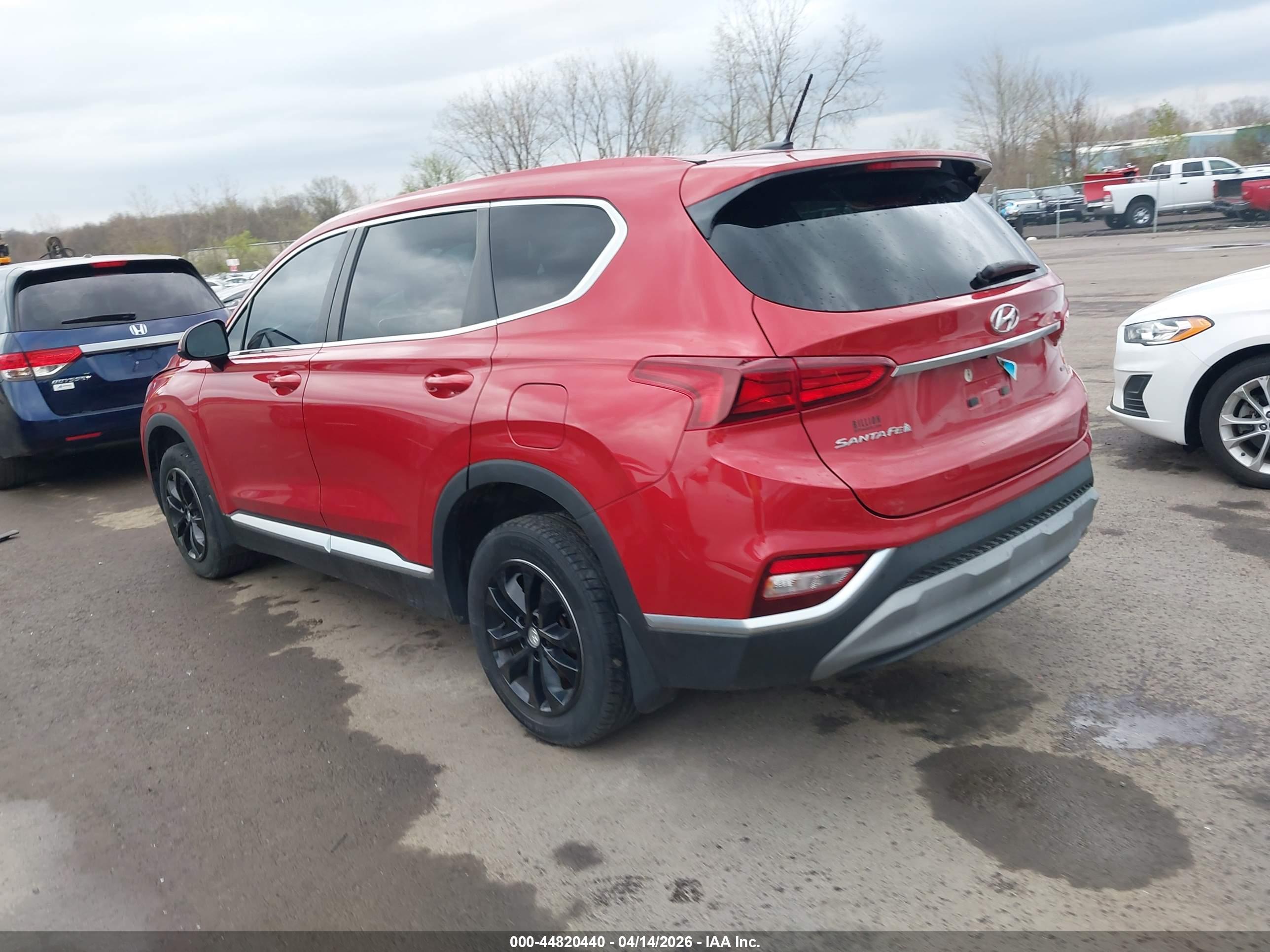HYUNDAI SANTA image 3