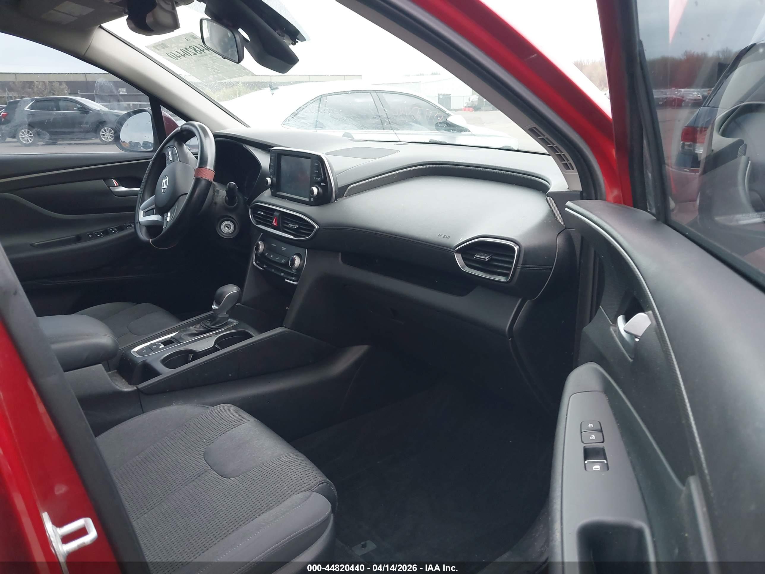 HYUNDAI SANTA image 5
