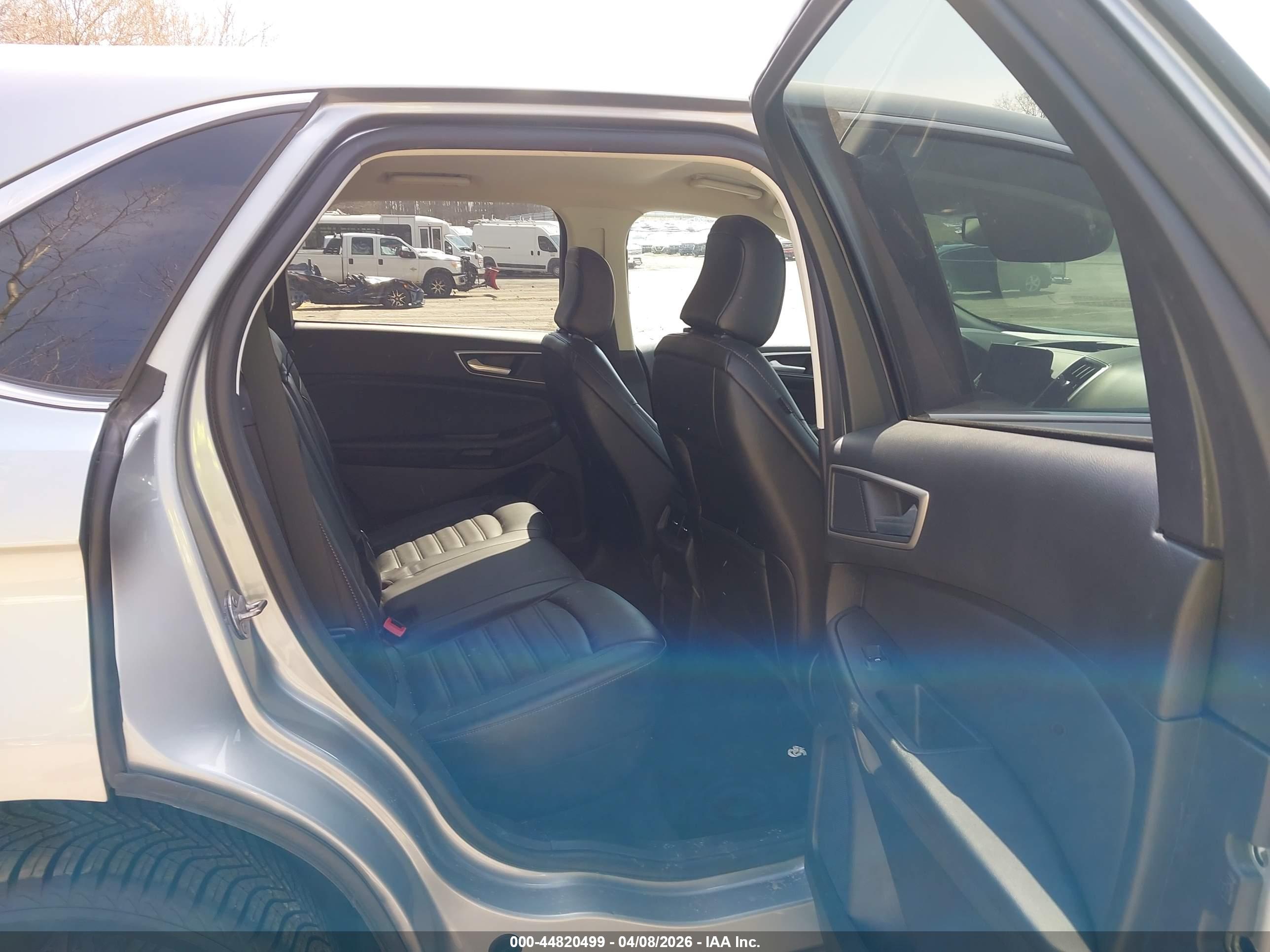 FORD EDGE image 8